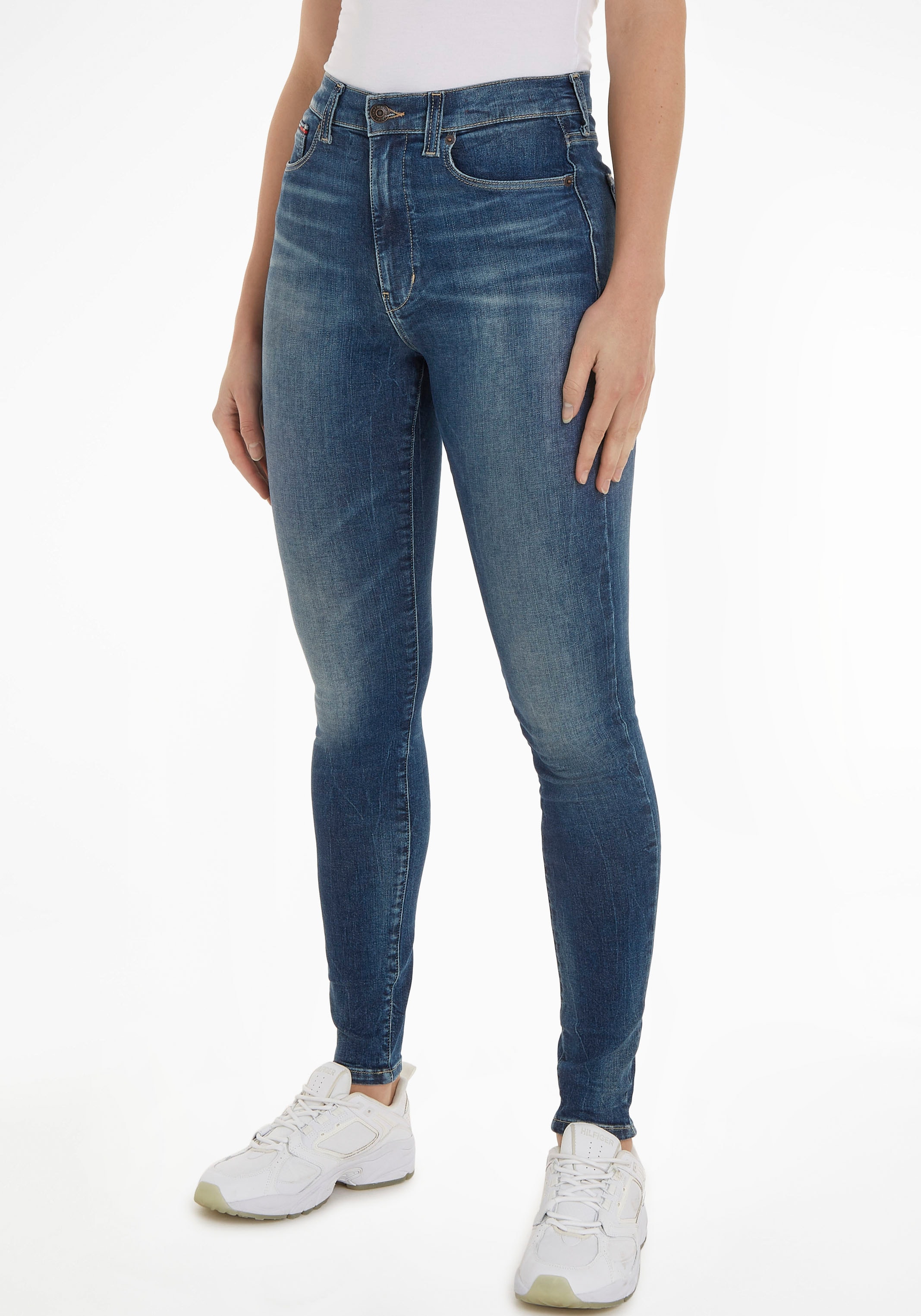 Tommy Jeans Skinny-fit-Jeans »Jeans SYLVIA shoppen CG4«, walking HR und I\'m mit | Labelflags Logobadge SSKN