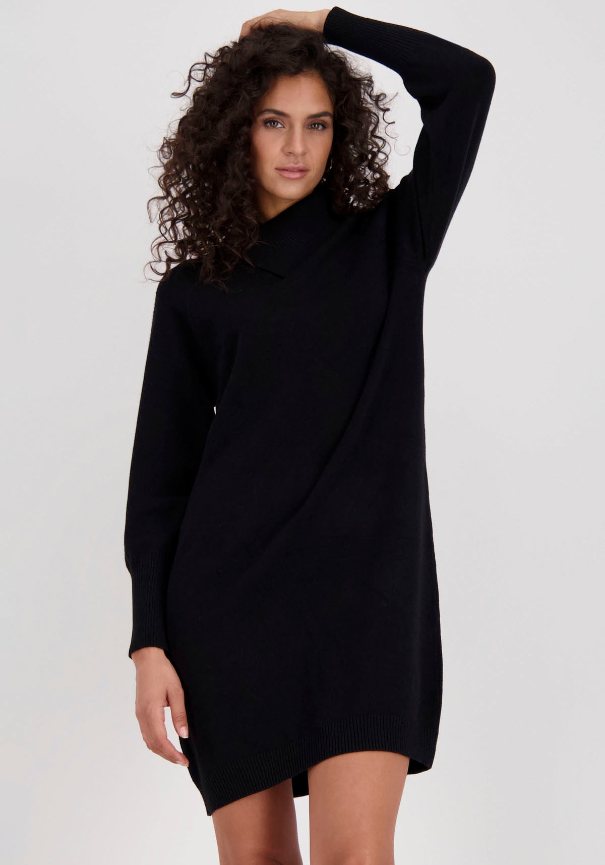 Monari Midikleid »Kleid Strickkleid Midi«, mit Strass-Steinen an der Ärmeln  online kaufen | I'm walking