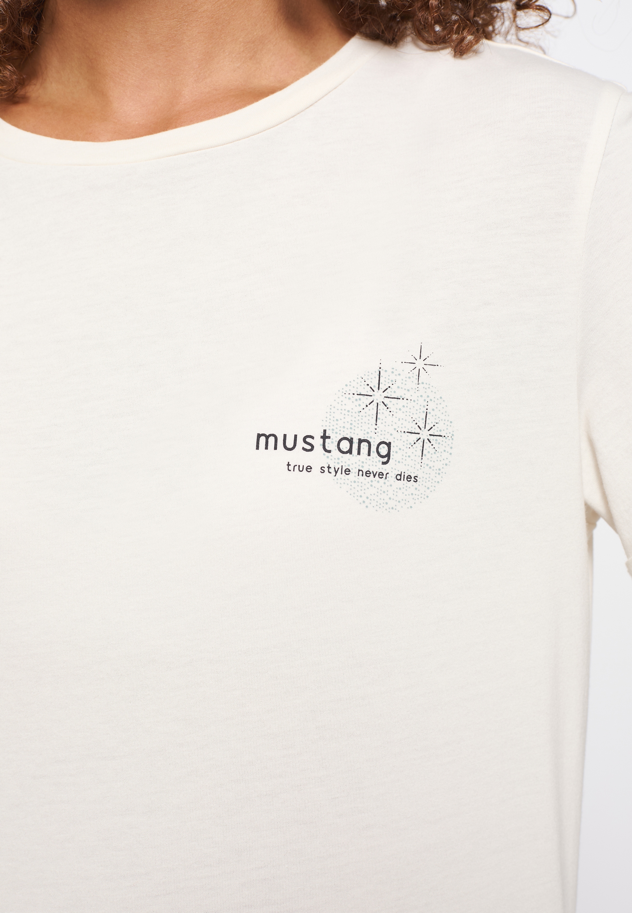 MUSTANG Kurzarmshirt »Mustang T-Shirt Style Alina C Chestprint« kaufen
