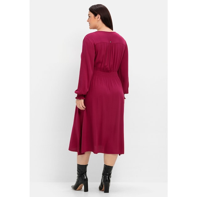 Sheego A-Linien-Kleid »Große Größen«, mit Smok-Details, aus Viskose  bestellen | I'm walking
