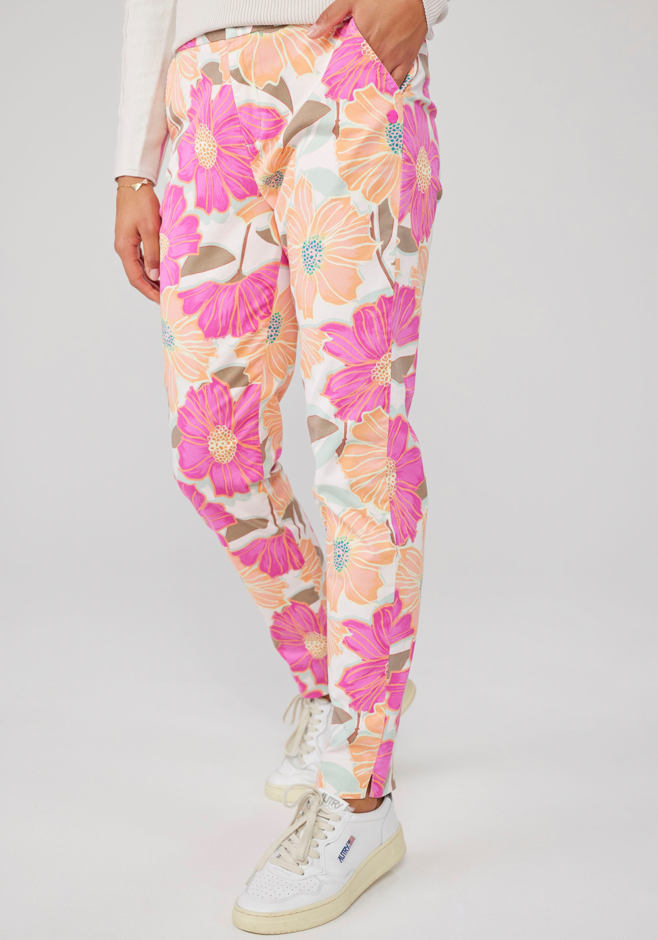 Lieblingsstück Röhrenhose »CassandraH«, mit allover Blumendruck kaufen