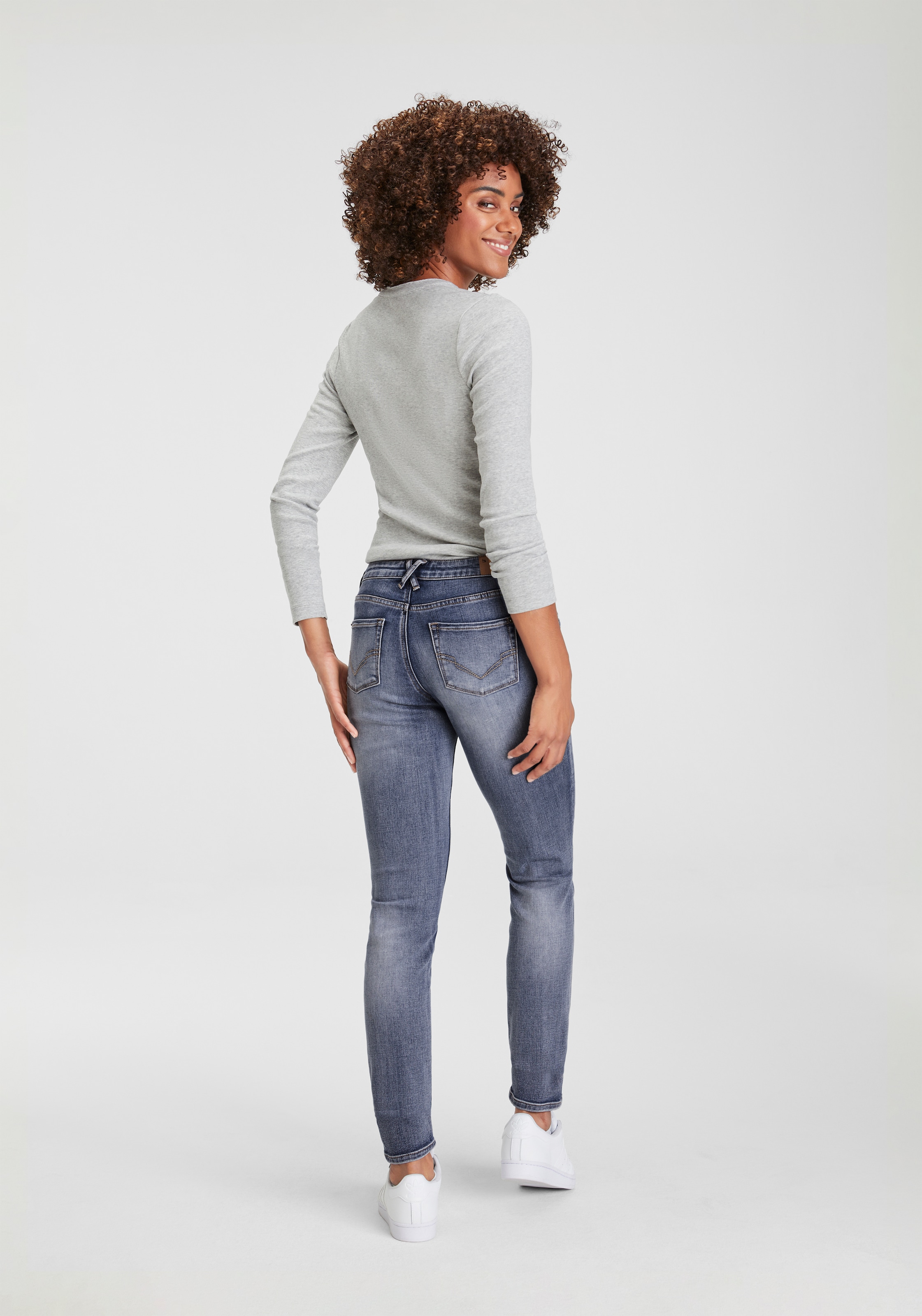 H.I.S 5-Pocket-Jeans »ariaMS«, ökologische, wassersparende Produktion durch  Ozon Wash online kaufen | I'm walking