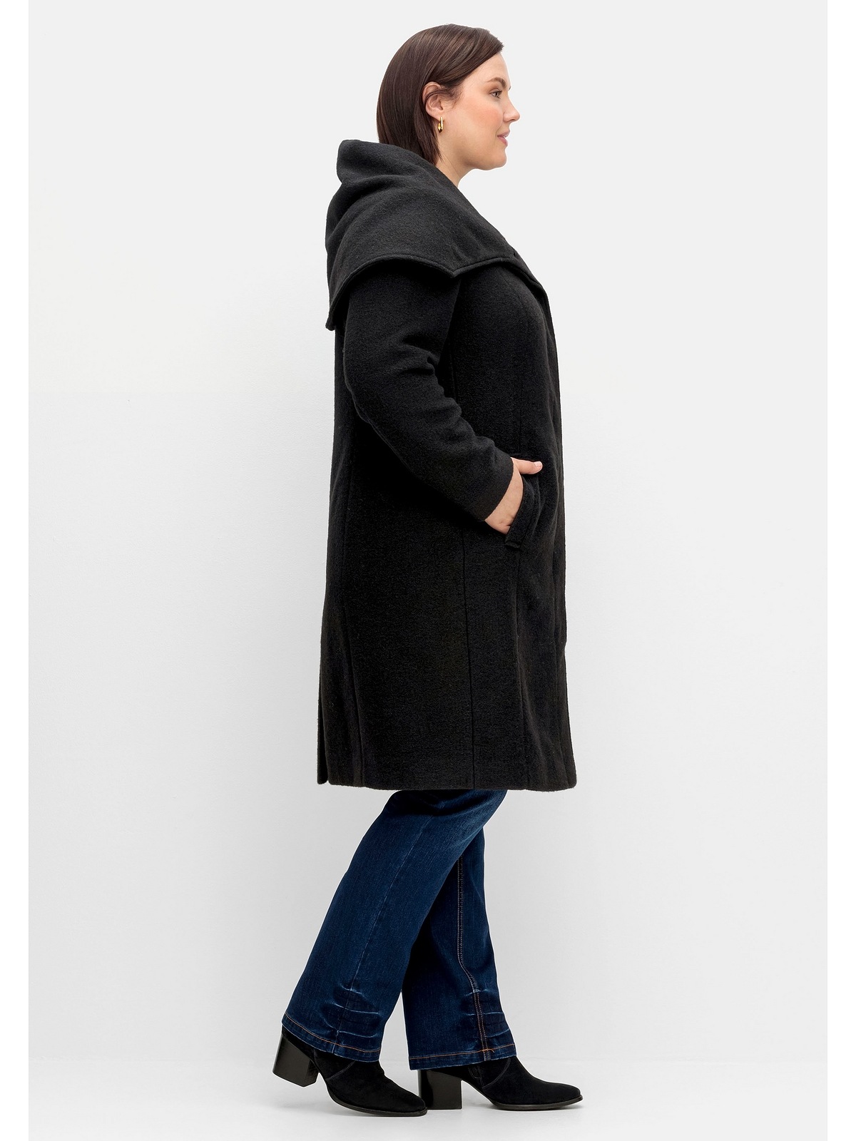 Sheego Wintermantel »Große Größen«, mit großem Kragen und Wollanteil kaufen  | I'm walking
