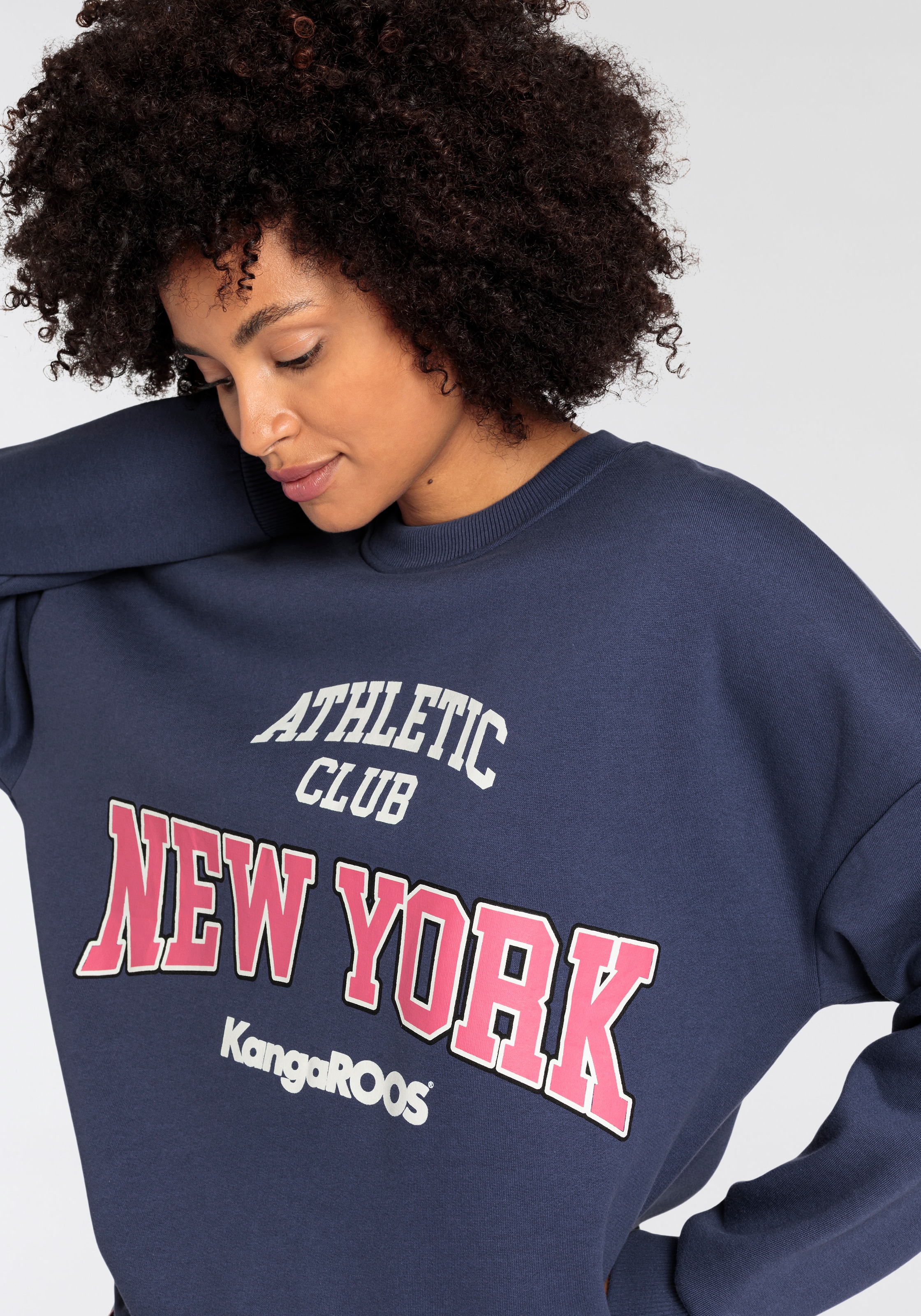 KangaROOS Sweatshirt, mit großem online walking Logodruck NEUE KOLLEKTION College-Style I\'m kaufen | im 