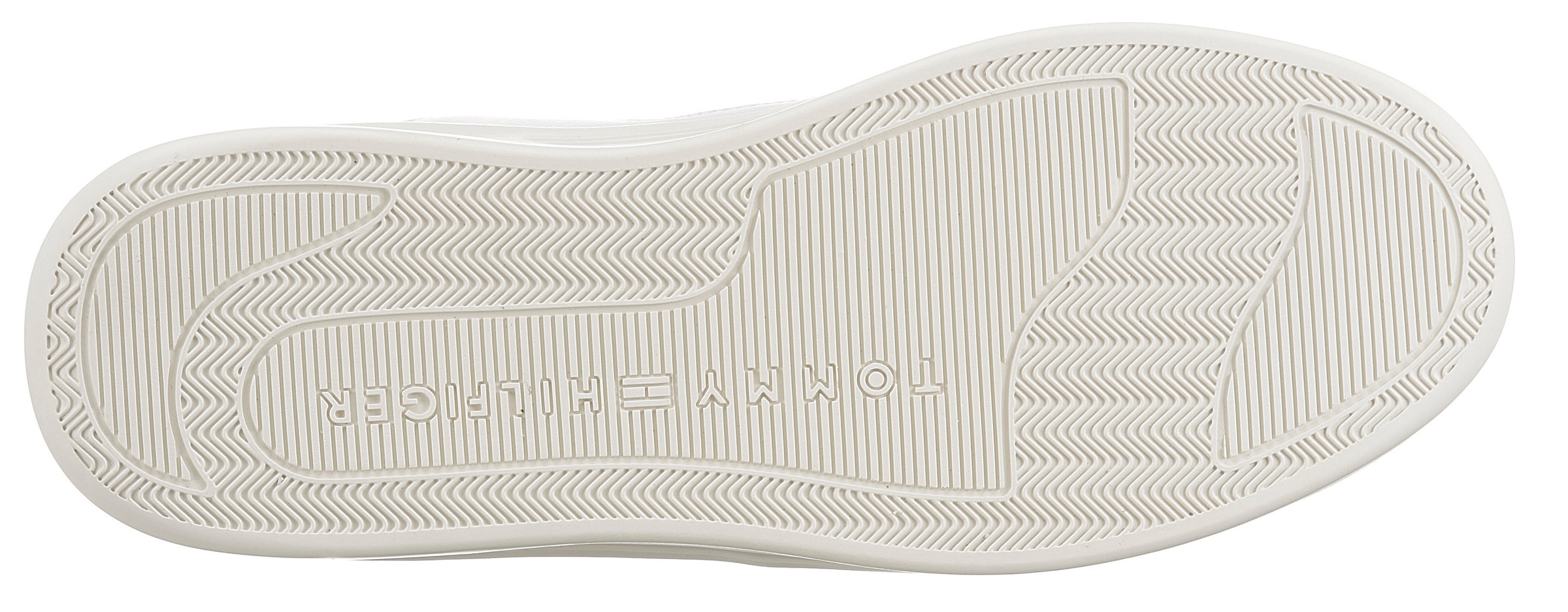 Tommy Hilfiger Plateausneaker LEATHER BASKET SNEAKER mit Logoschriftzug auf der Zunge PB12263