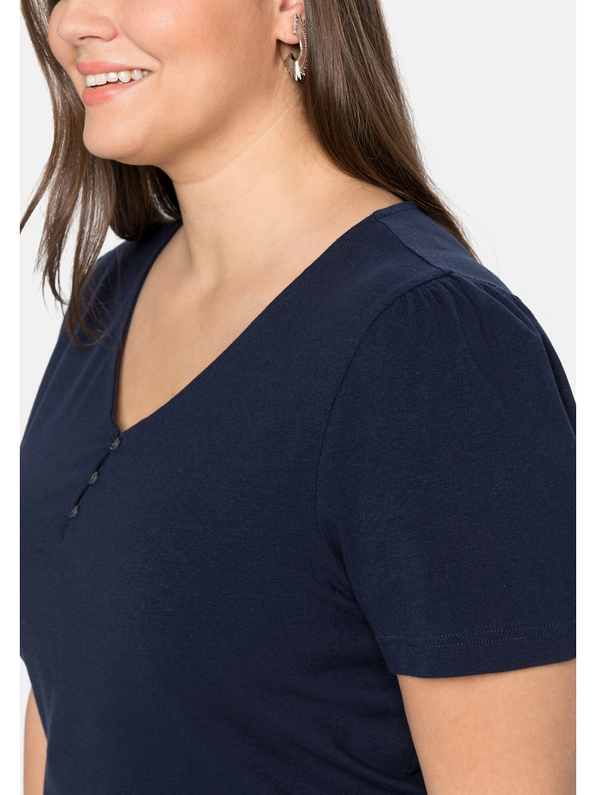»Große Sheego mit Größen«, leichten Knopfleiste Puffärmeln online kurzer und T-Shirt