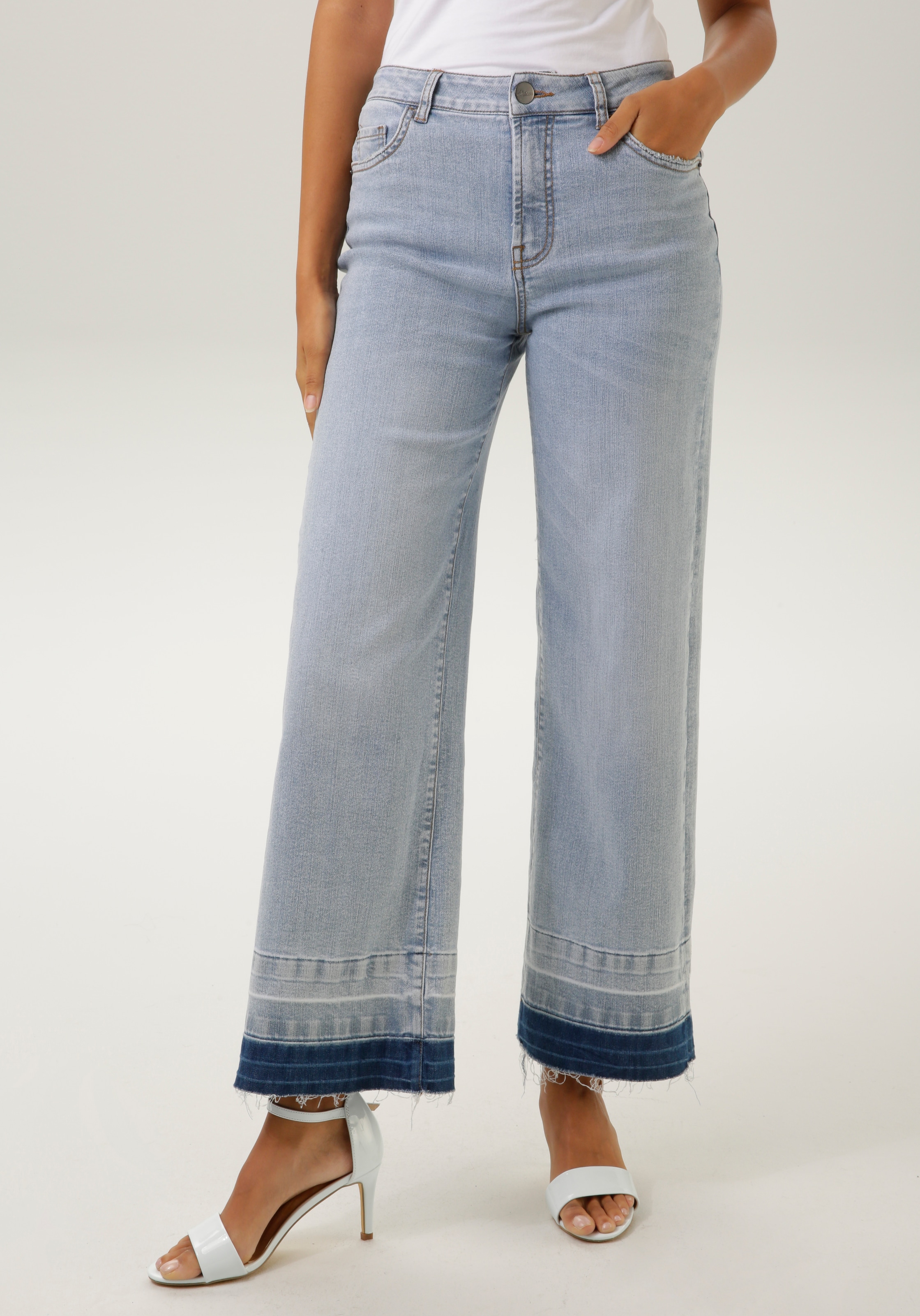 Aniston CASUAL Straight-Jeans, Saum I\'m bestellen | Waschung am leicht trendiger ausgefranstem mit walking