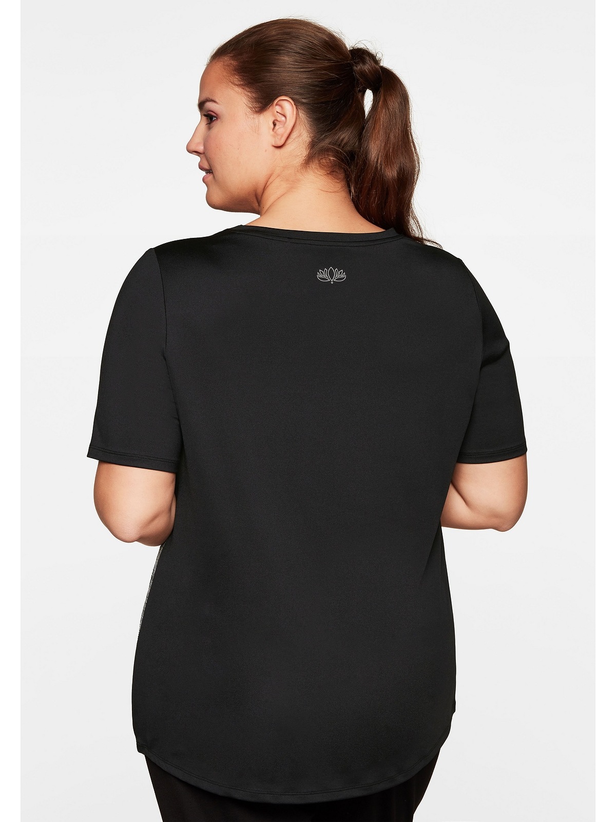 Sheego T-Shirt mit Colourblocking, »Funktionsshirt«, atmungsaktiv shoppen