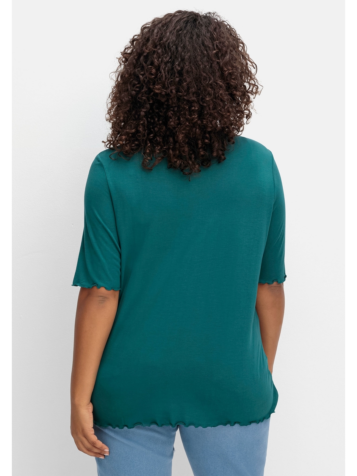 Sheego T-Shirt I\'m mit »Große | kaufen Wellensaumkanten Stehkragen online Größen«, walking und