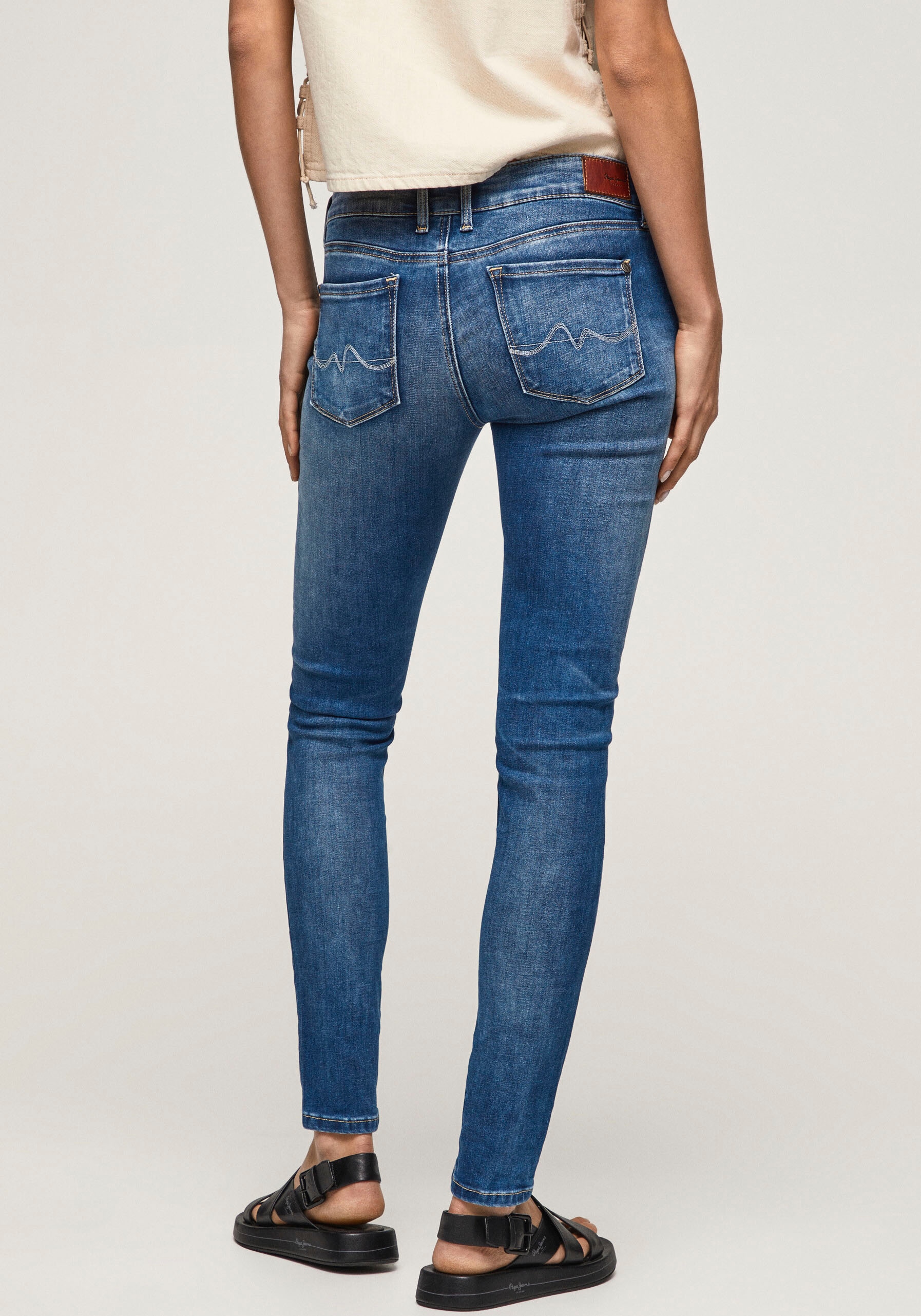Pepe Jeans Skinny-fit-Jeans »SOHO«, im Stretch-Anteil 5-Pocket-Stil Bund shoppen und mit 1-Knopf I\'m | walking