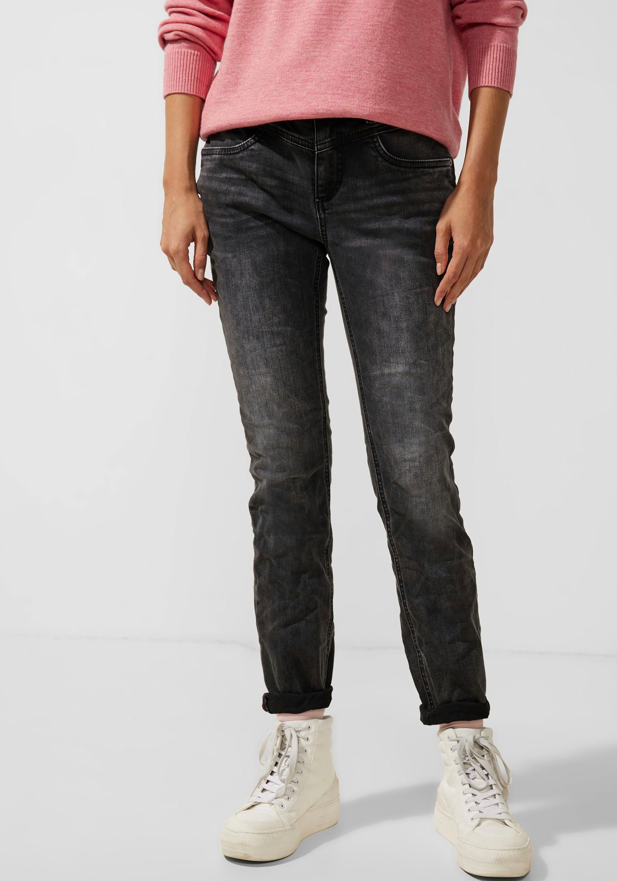 STREET ONE High-waist-Jeans, mit formgebender Passe hinten und vorne  shoppen