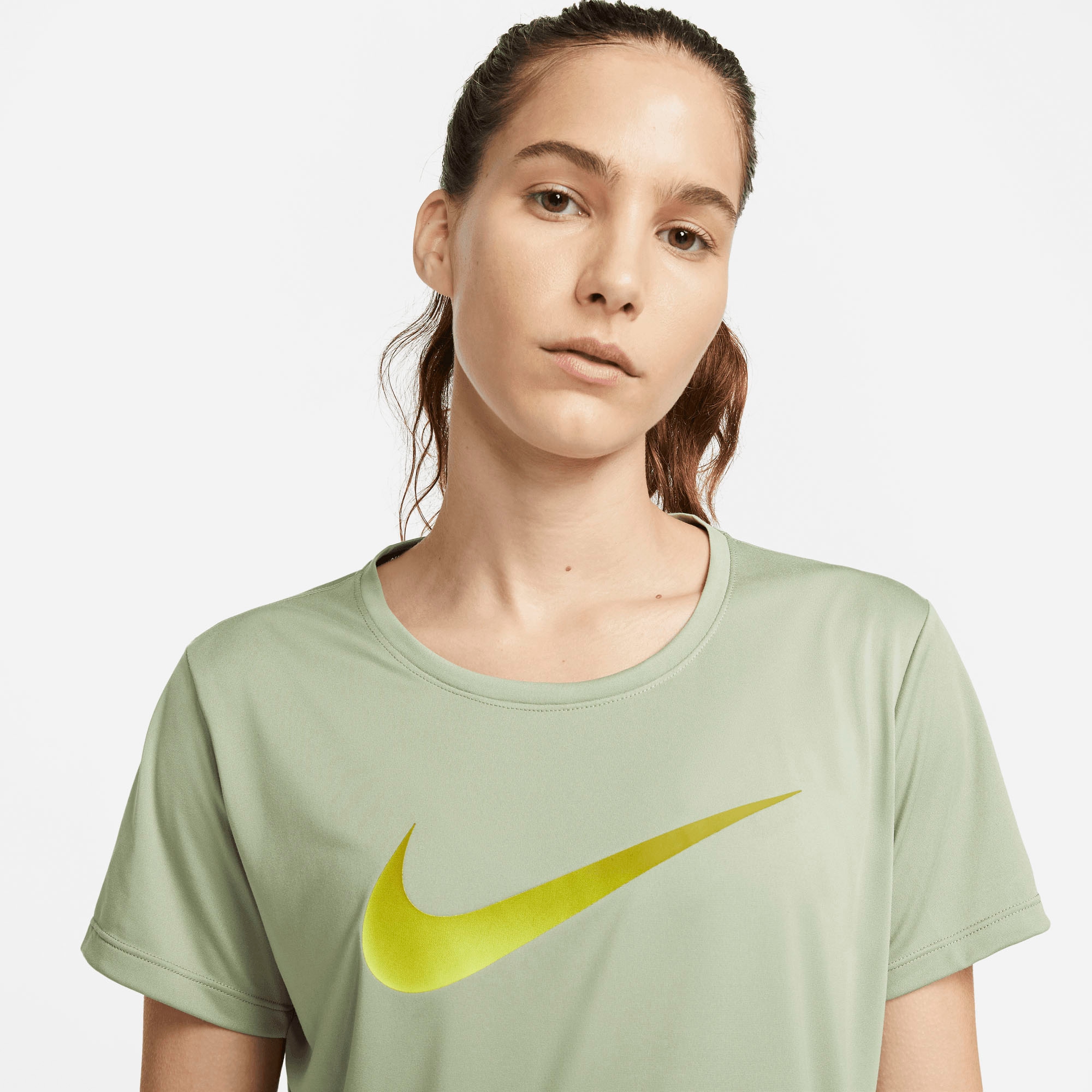 Nike Laufshirt »One Dri-FIT Swoosh Women\'s Short-Sleeved Top« bestellen |  I\'m walking