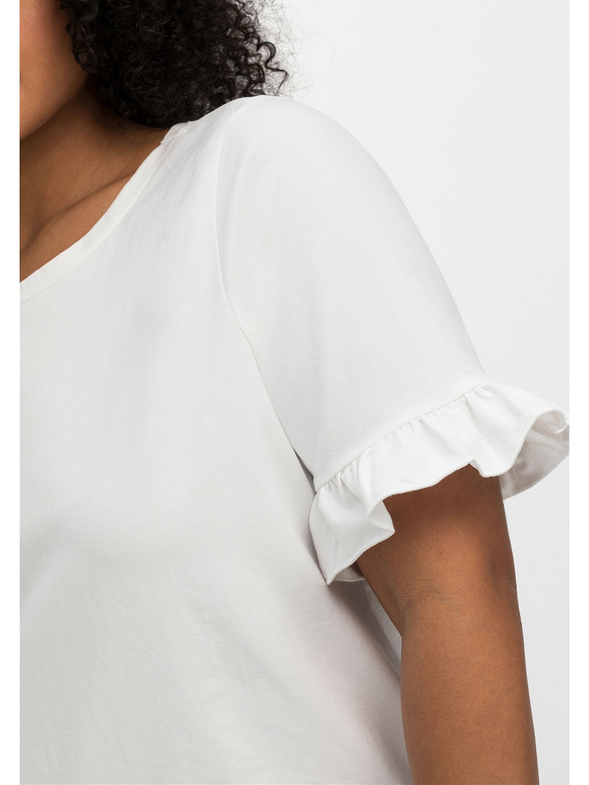 sheego by Joe Browns Rundhalsshirt »Große Größen«, mit Rüsche am Arm,  leicht transparent shoppen