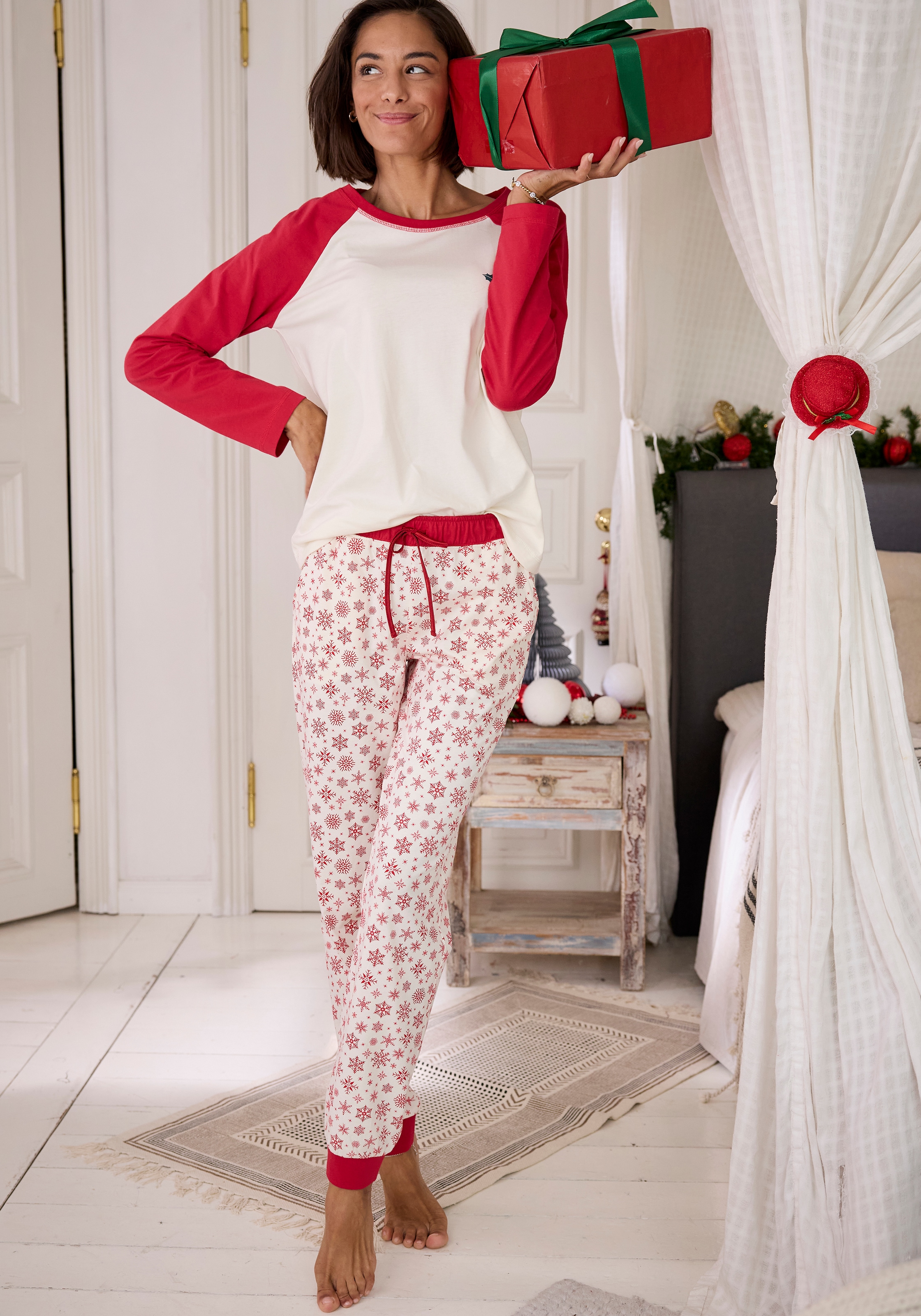 LASCANA Schlafanzug, mit winterlichen I\'m kaufen walking Motiven online 