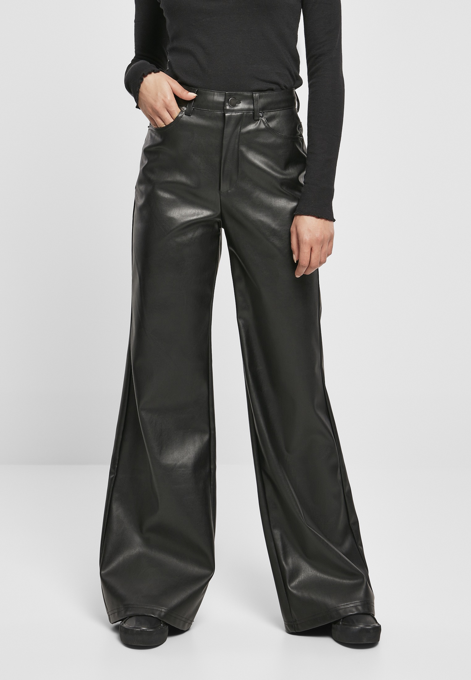 URBAN CLASSICS Stoffhose »Damen Ladies Faux Leather Wide Leg Pants«, (1  tlg.) online kaufen | I\'m walking