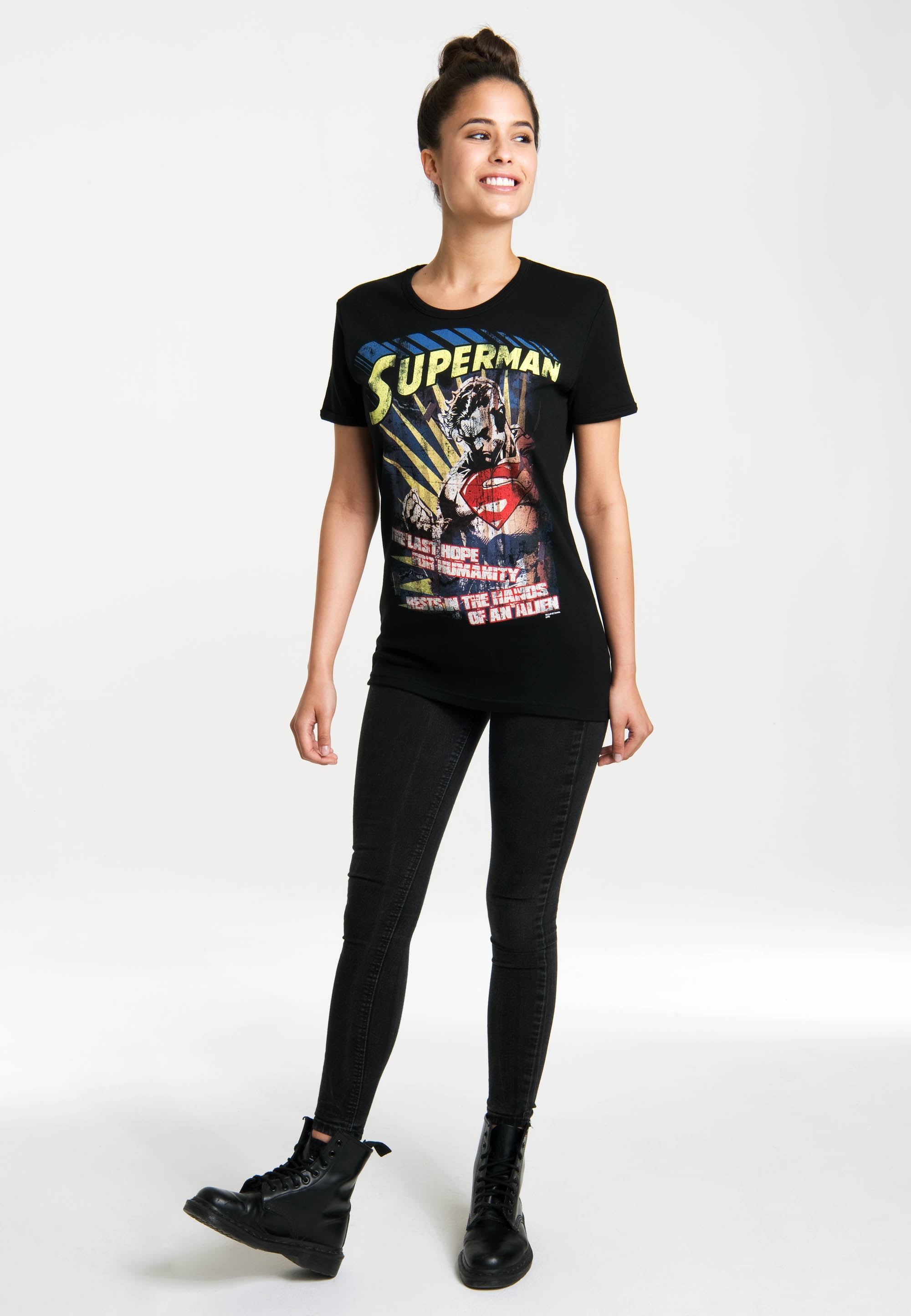 – Last lizenziertem Originaldesign bestellen | »Superman mit I\'m T-Shirt LOGOSHIRT walking The Hope«,