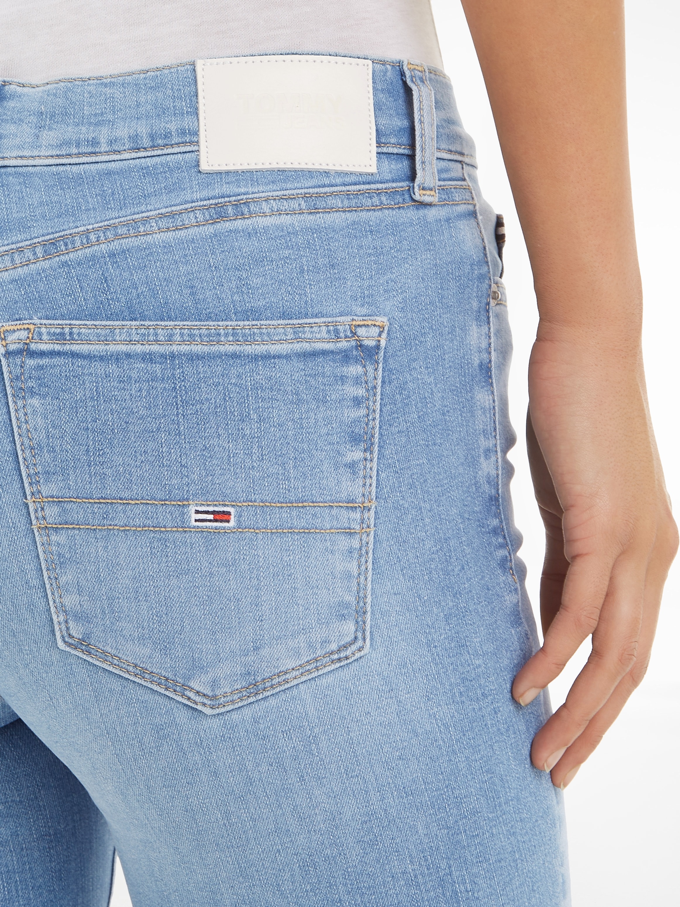 Labelapplikationen Jeans Skinny-fit-Jeans, mit Tommy dezenten shoppen
