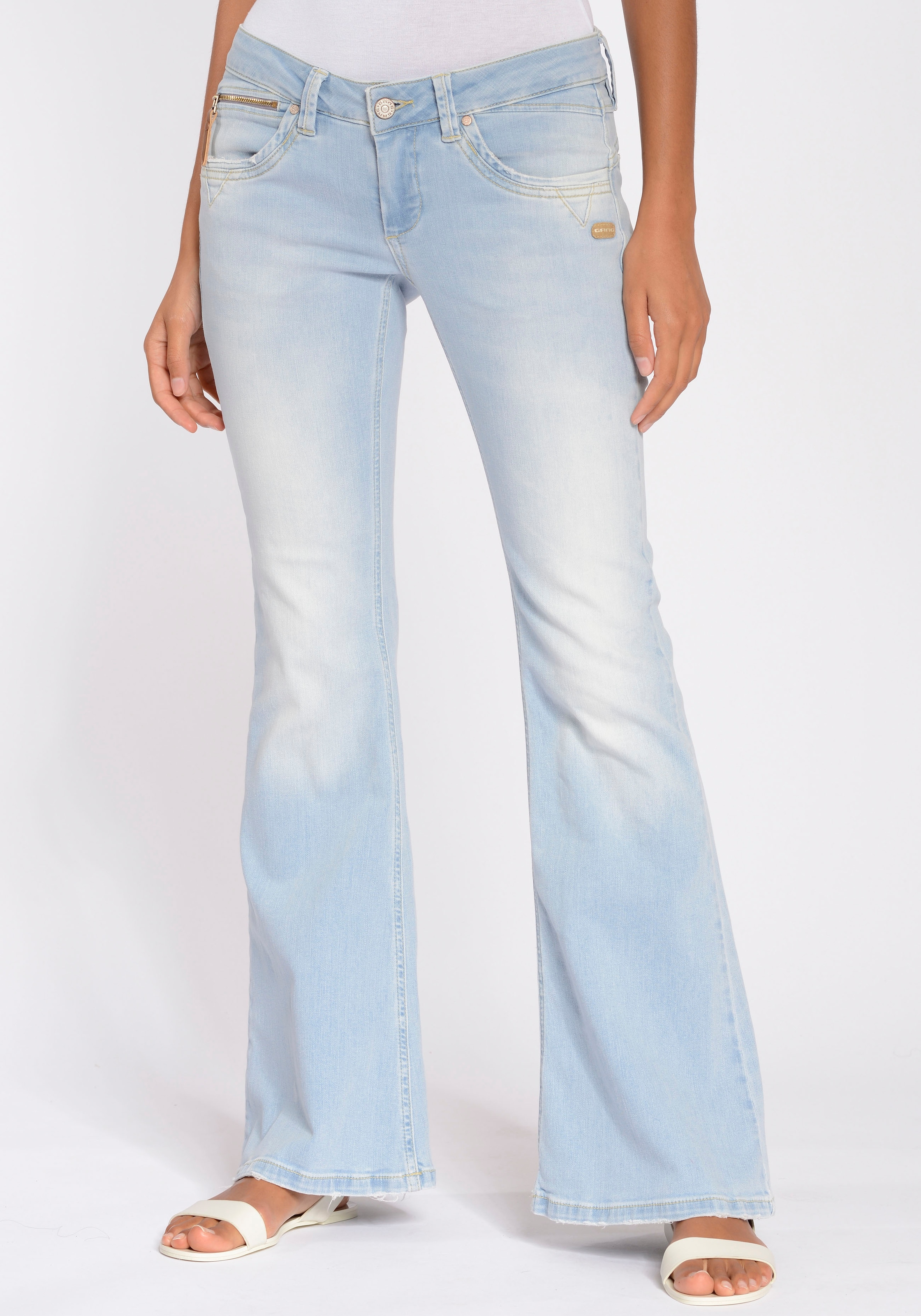 GANG Bootcut-Jeans »94NIKITA Zipper FLARED«, der mit Coinpocket | I\'m 5-Pocket shoppen walking an Style