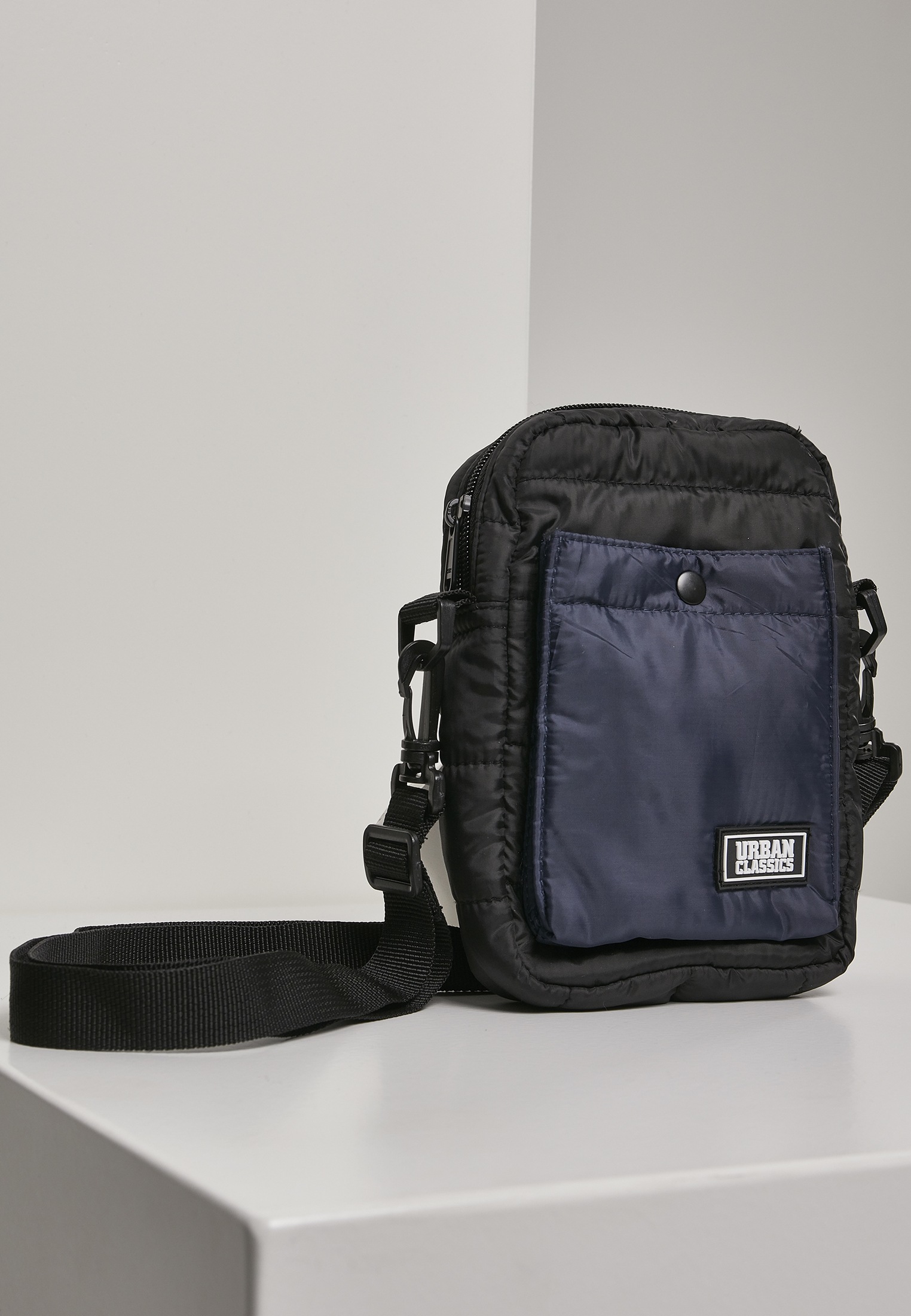 URBAN CLASSICS Handtasche »Urban Classics Accessoires Crossbody Pouch« kaufen
