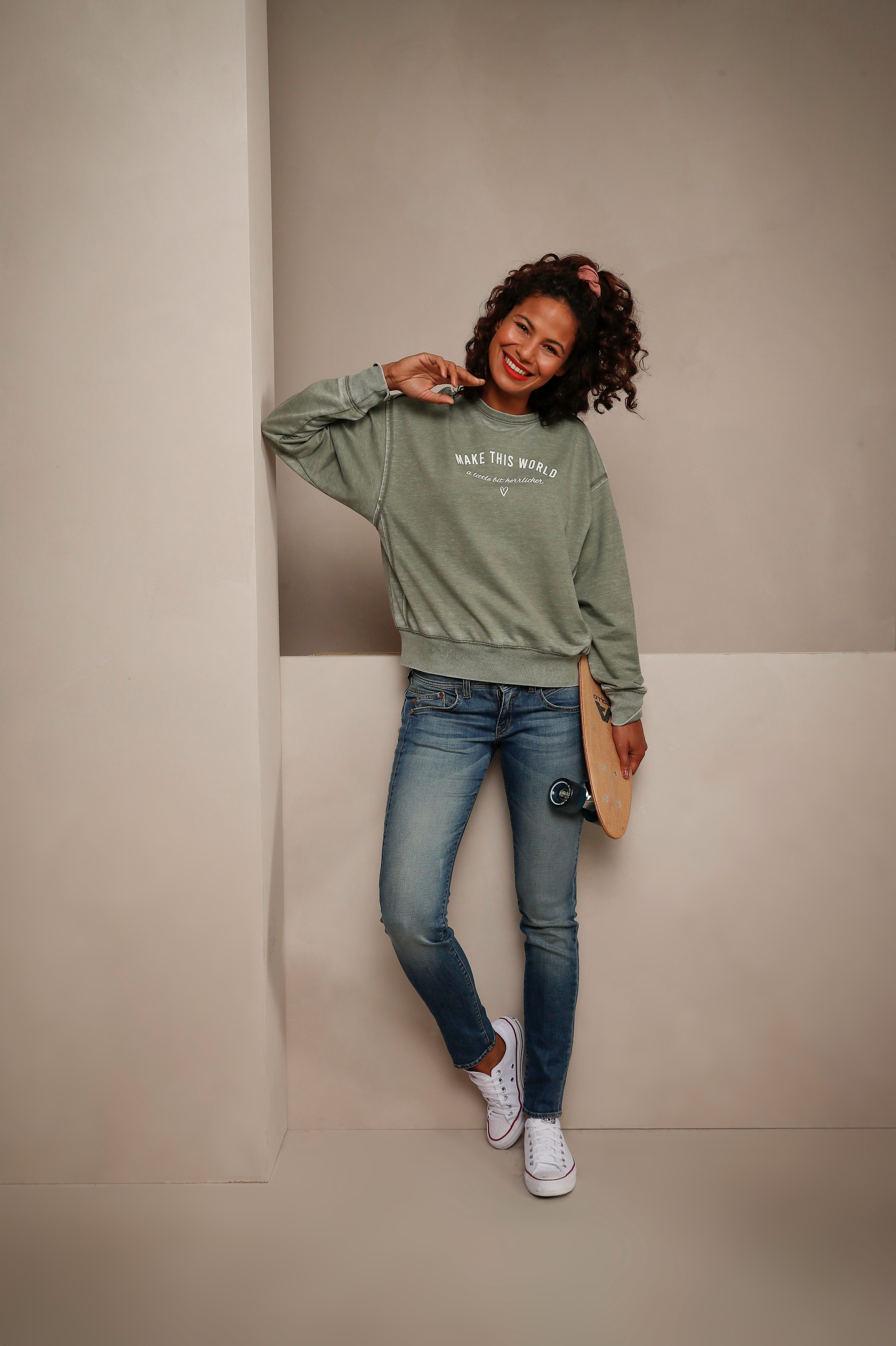 Herrlicher Slim-fit-Jeans »GILA SLIM ORGANIC DENIM«, umweltfreundlich dank  Kitotex Technology bestellen | I\'m walking