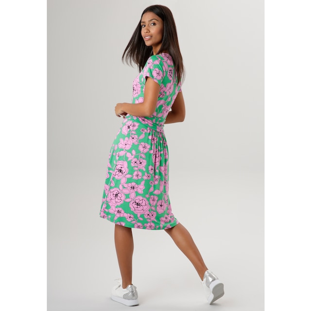 Aniston SELECTED Sommerkleid, mit Taillenbund und trendy Blumendruck - NEUE  KOLLEKTION online kaufen | I'm walking