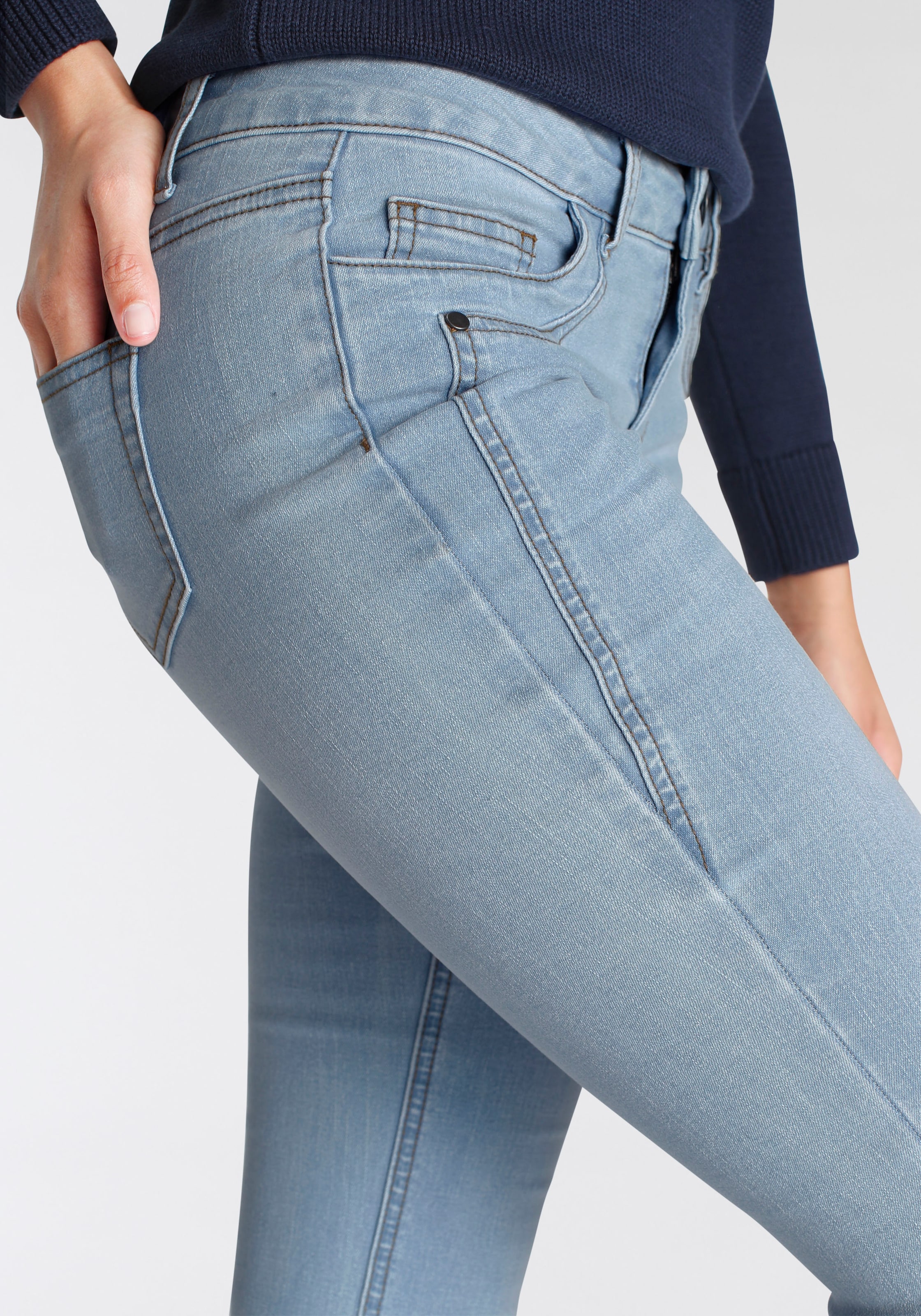 Bootcut-Jeans Waist Keileinsätzen«, Low »mit shoppen Arizona