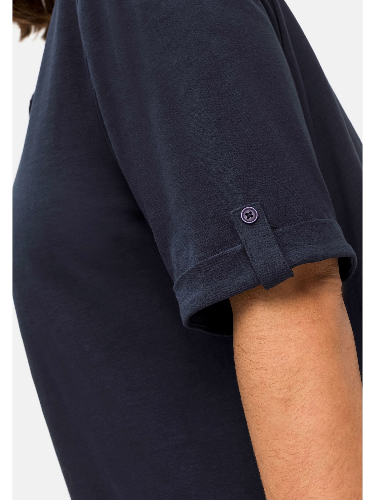 Sheego Longshirt Größen«, geschlitztem »Große online Ausschnitt mit