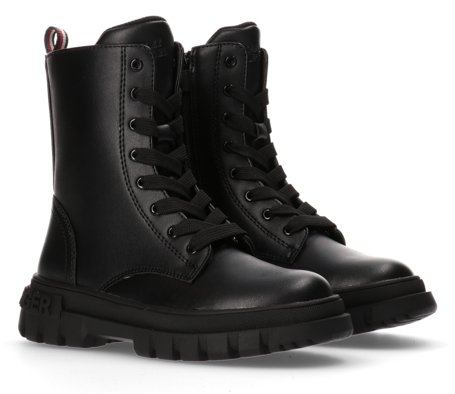 Schnürstiefel »LACE-UP BOOTIE BLACK«, mit modischer Plateausohle