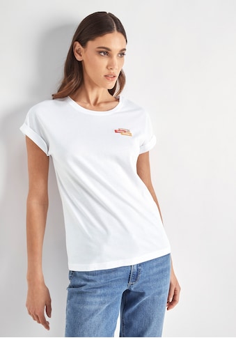 T-Shirt, mit dezenter Logostickerei auf der Brust