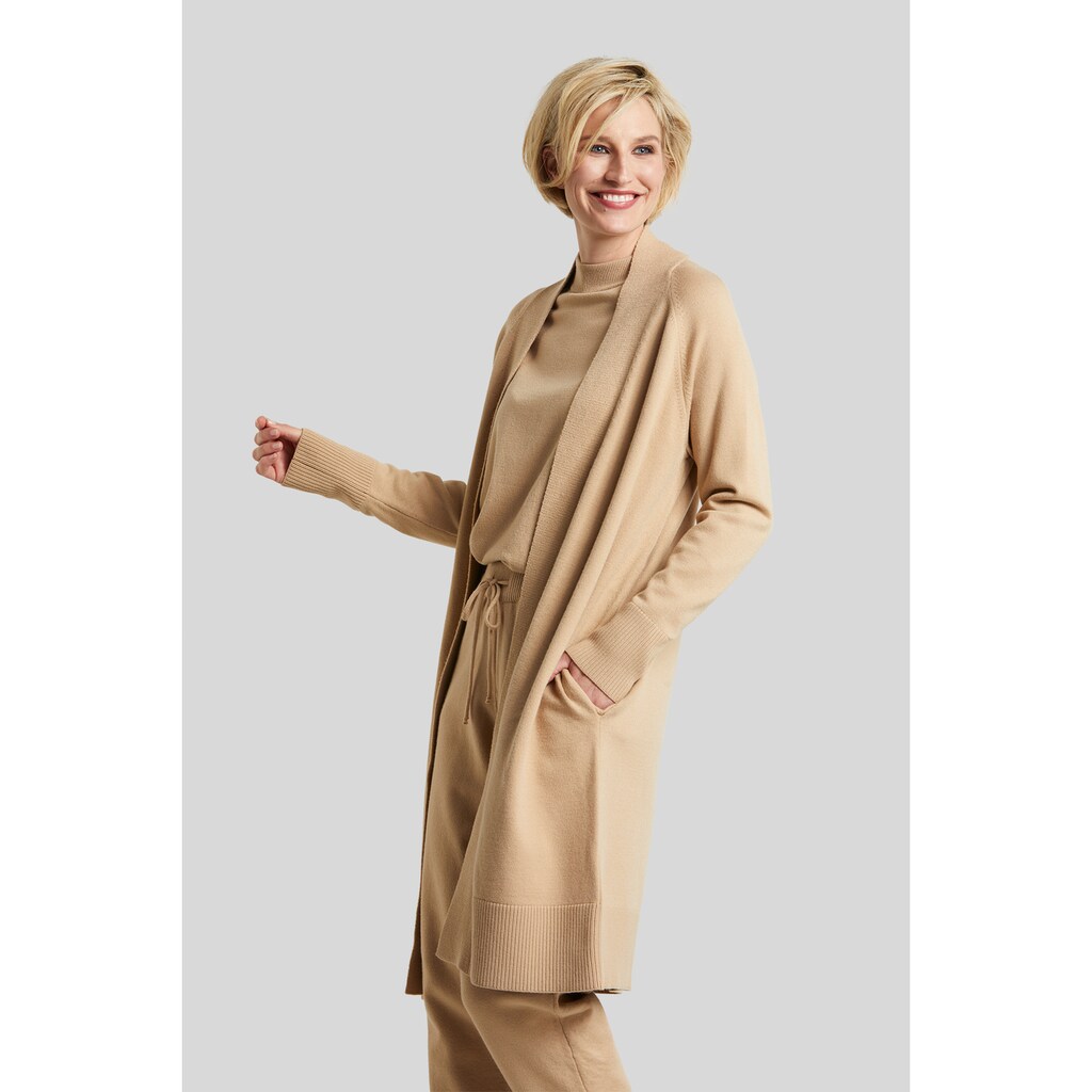 bugatti Strickjacke aus softer stretchiger Viskose-Strick-Qualität bugatti Strickjacke aus softer stretchiger Viskose-Strick-Qualität