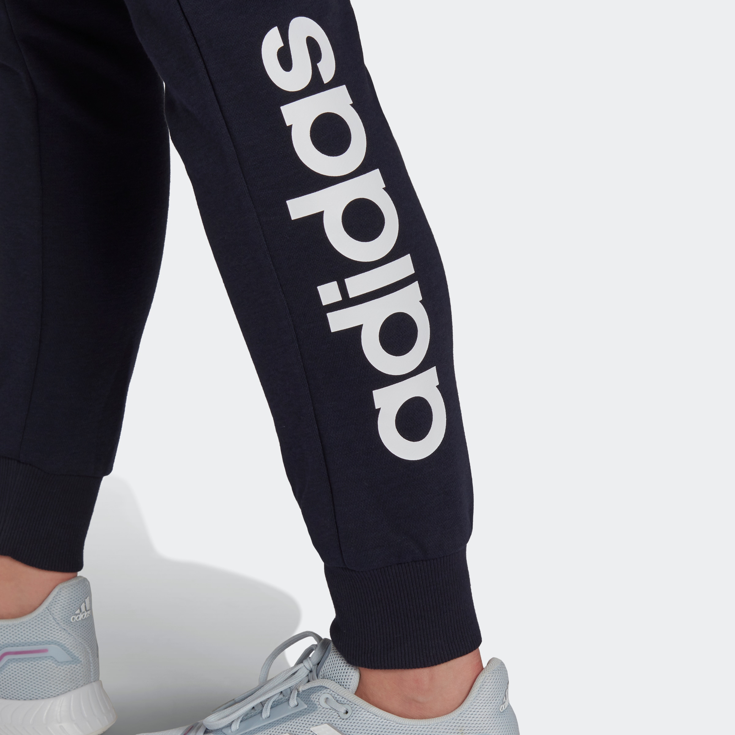 adidas Sportswear (1 LOGO HOSE«, FRENCH TERRY | I\'m tlg.) kaufen »ESSENTIALS walking Sporthose