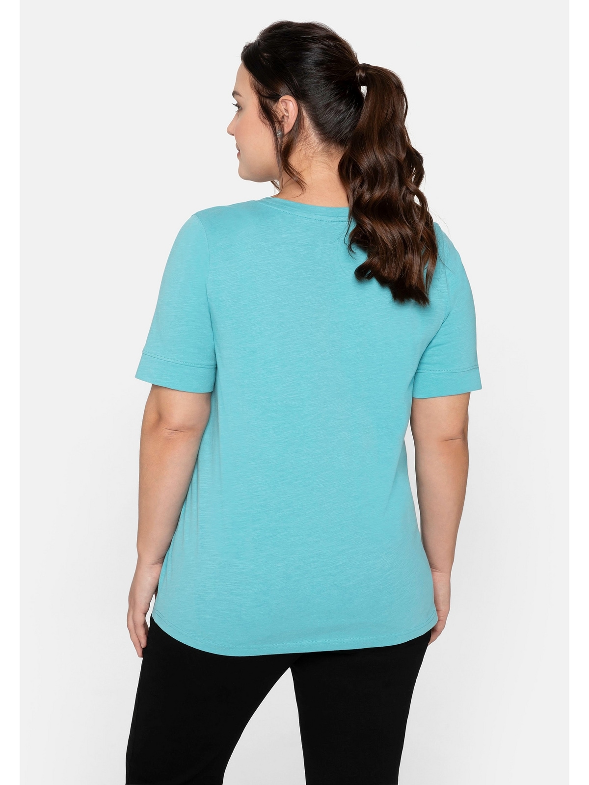 Sheego T-Shirt | Größen«, dekorativer »Große vorne walking bestellen Falte I\'m mit