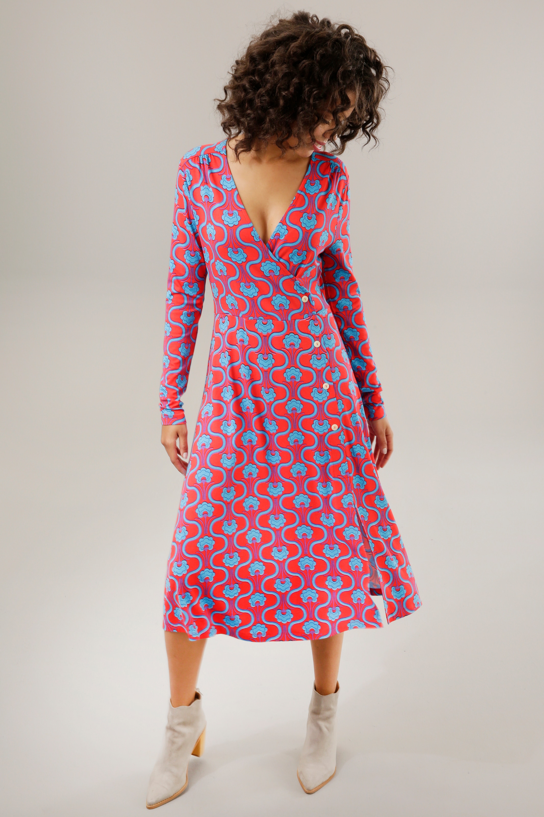 Aniston CASUAL Jerseykleid, mit trendigem Retromuster bedruckt bestellen |  I'm walking