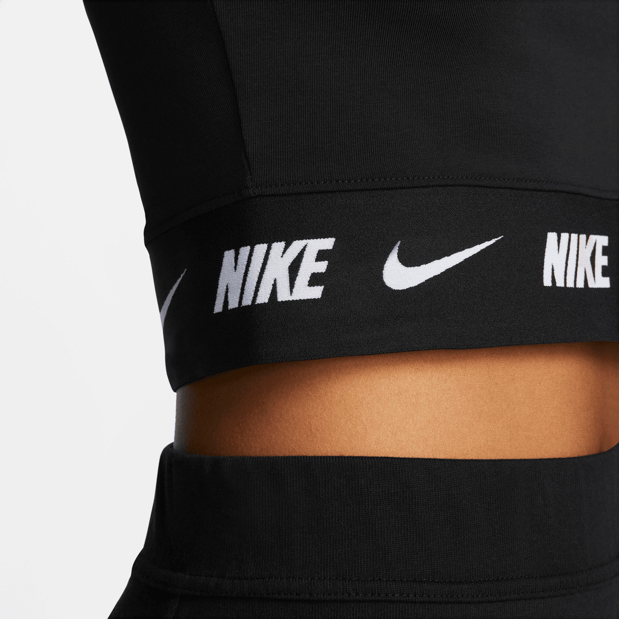 Nike Sportswear Langarmshirt »W TAPE LS CROP bestellen TOP« NSW