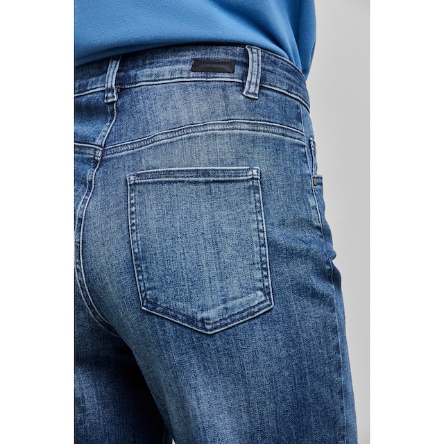 bugatti 5-Pocket-Jeans, aus elastischer Baumwollware in Relax Fit online |  I\'m walking