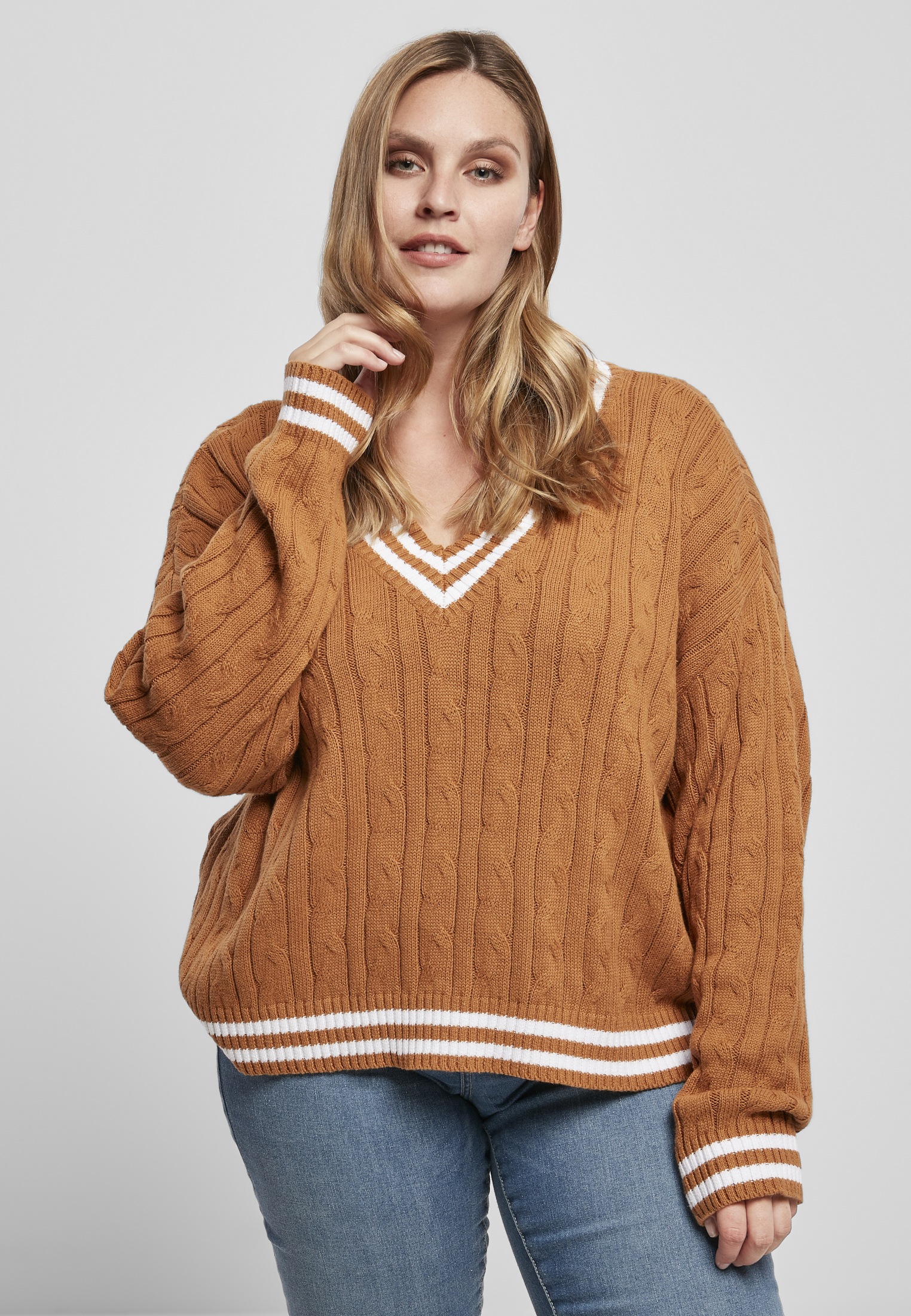 URBAN CLASSICS Strickpullover »Damen Ladies Short V-Neck College Sweater«, (1  tlg.) online | I\'m walking