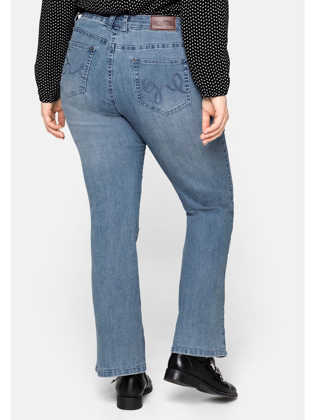 Sheego Bootcut-Jeans »Große Größen«, in online mit Used-Effekten 5-Pocket-Form, I\'m | walking