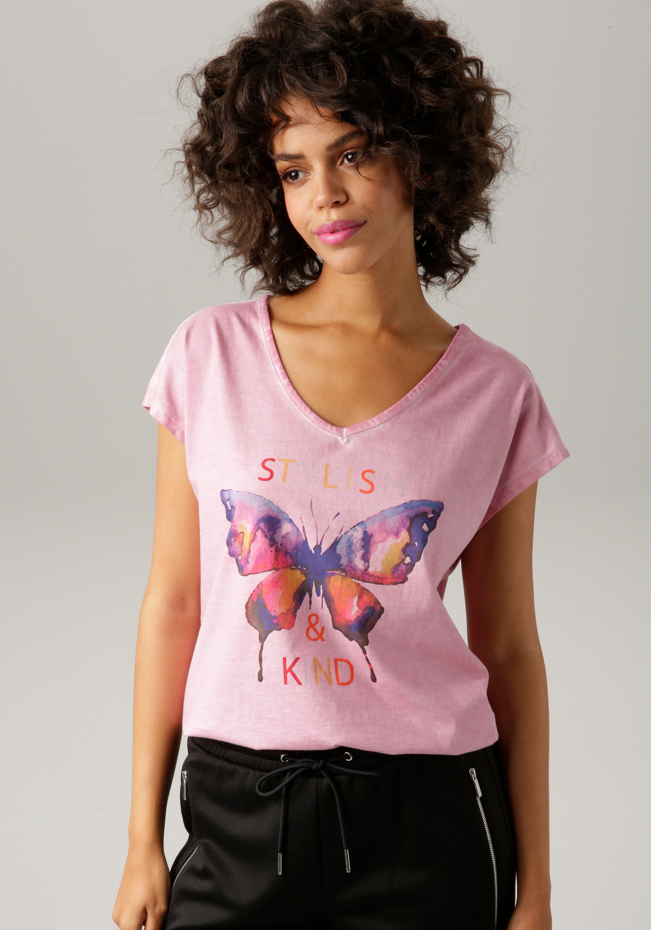 Aniston CASUAL T-Shirt, walking Schriftzug kaufen | I\'m und Schmetterling batikfarbigem mit