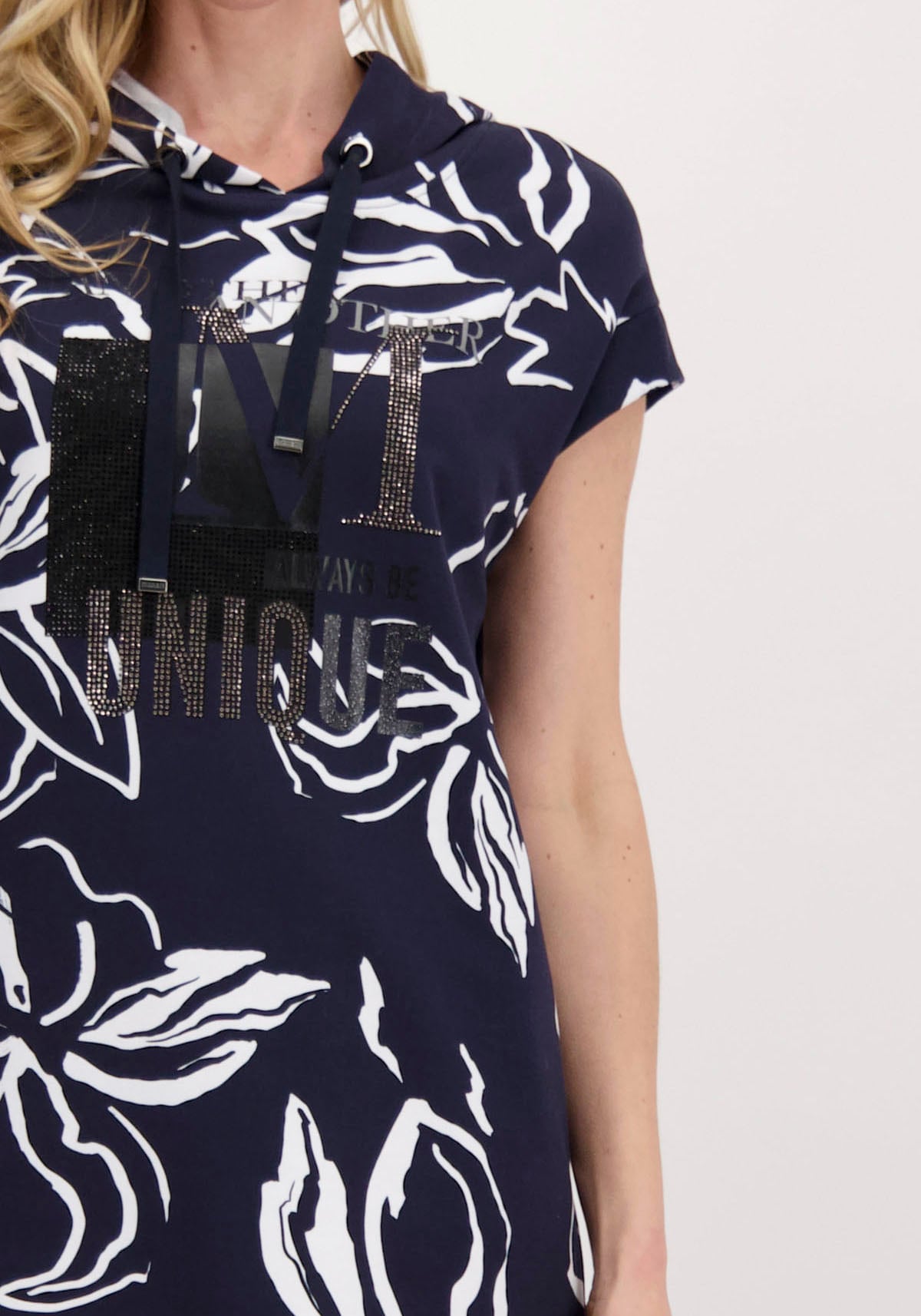 Monari Sweatkleid, mit Blumendruck online