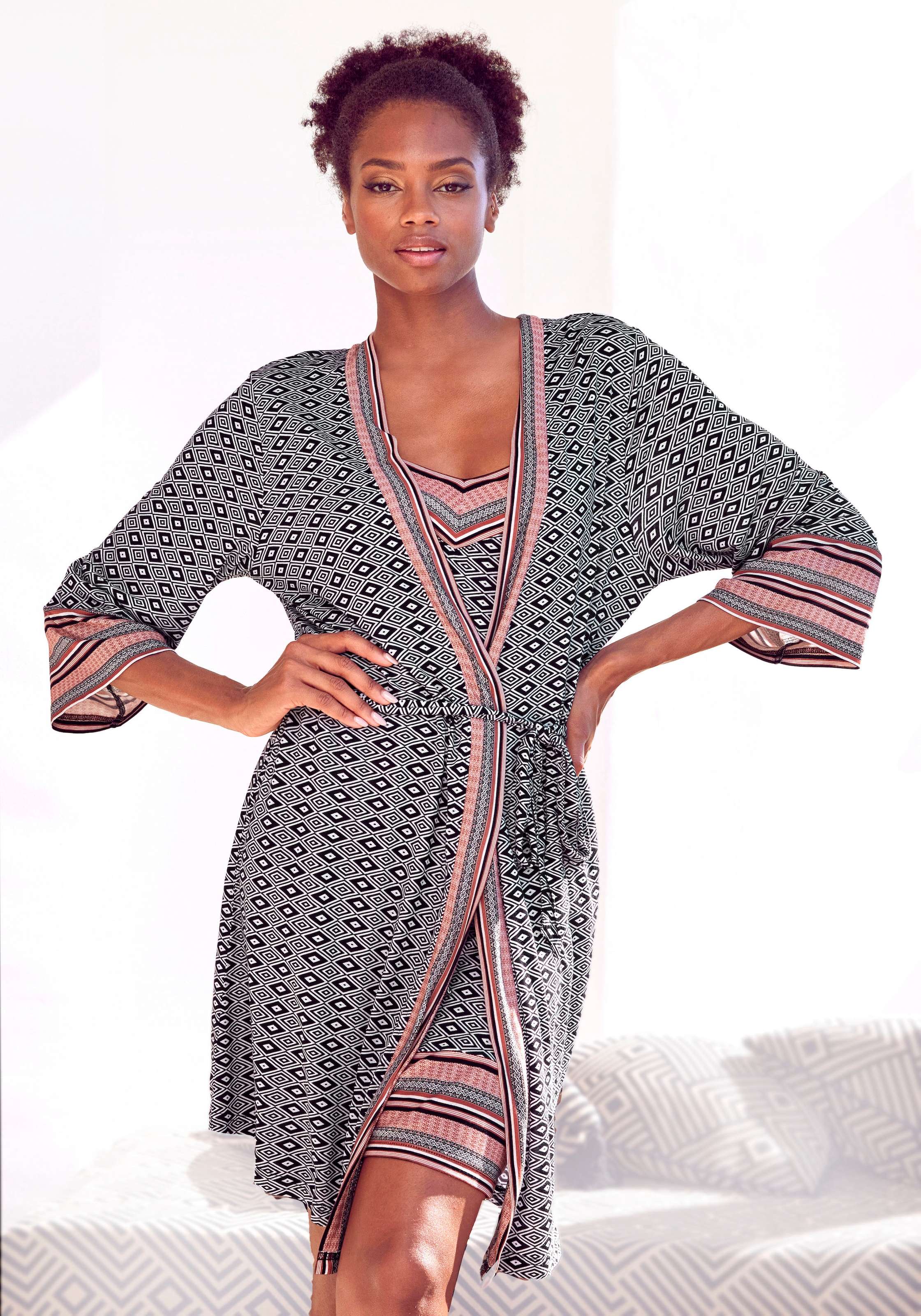 Vivance Dreams Kimono, in schönem Ethno-Design & Wäsche auf Rechnung  bestellen