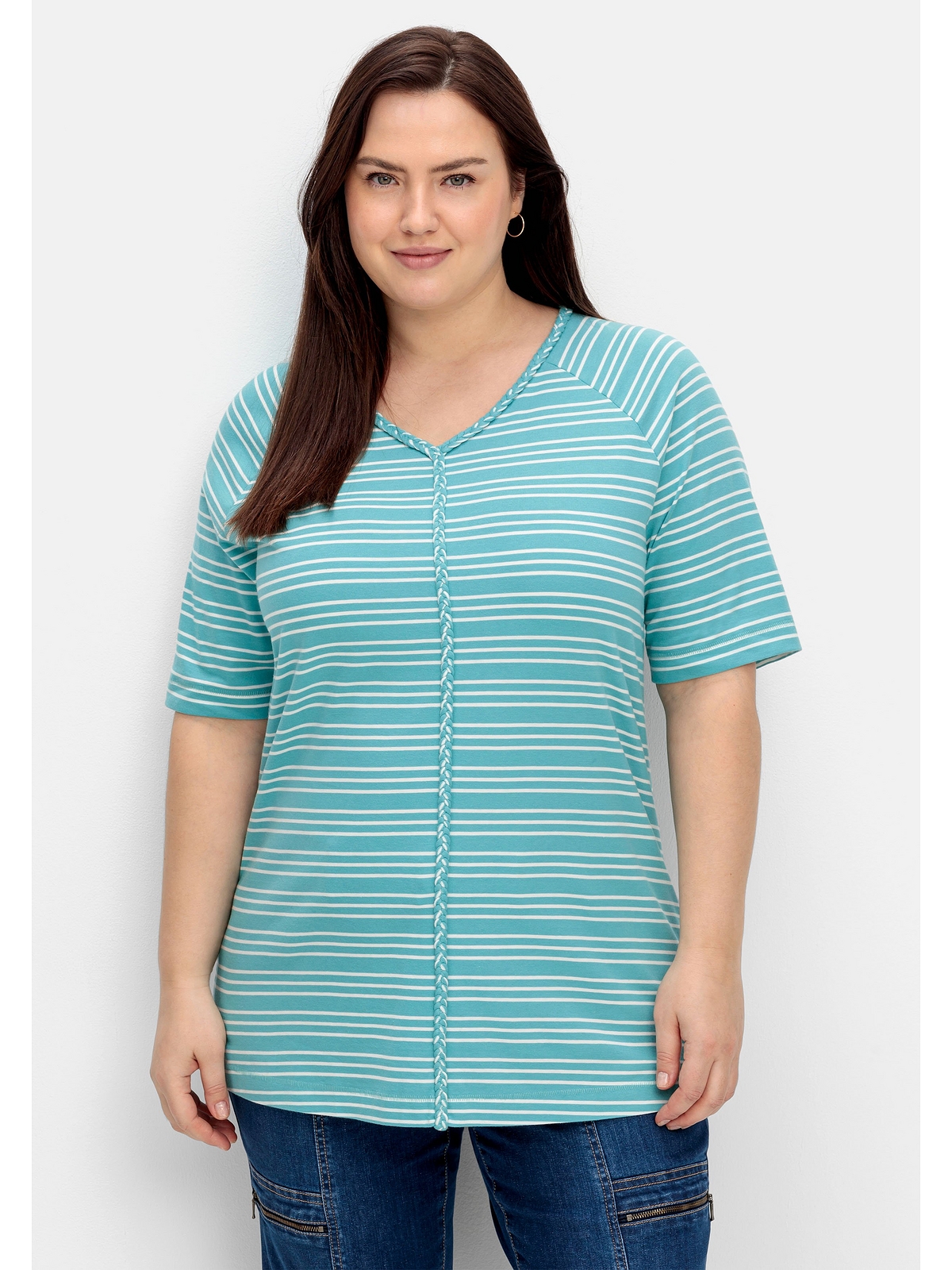 Sheego T-Shirt »Große Größen«, Rücken Ringeln mit verlängertem und bestellen garngefärbten