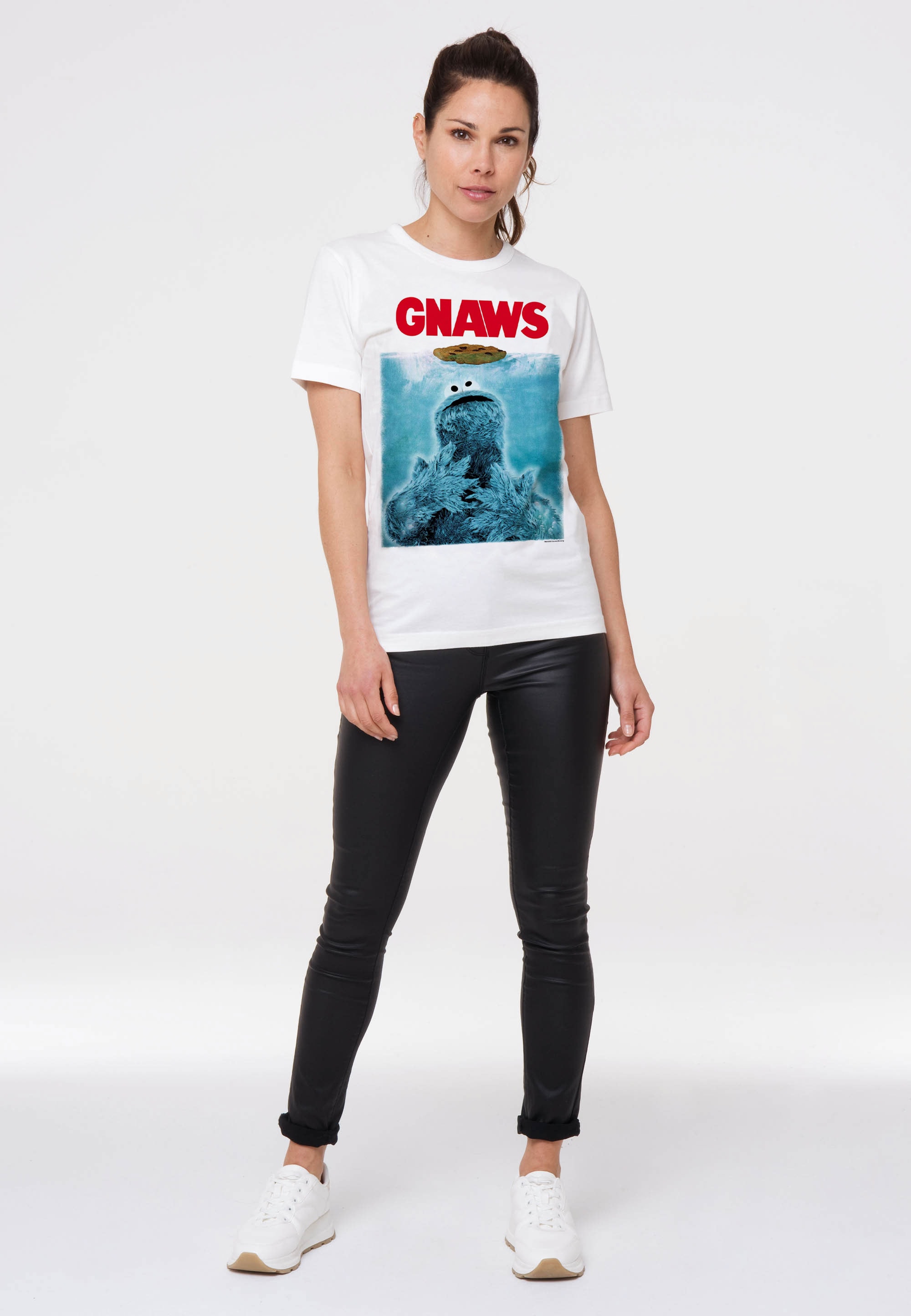 LOGOSHIRT T-Shirt »Sesamstraße Krümelmonster – coolem I\'m online | mit Print GNAWS«, walking