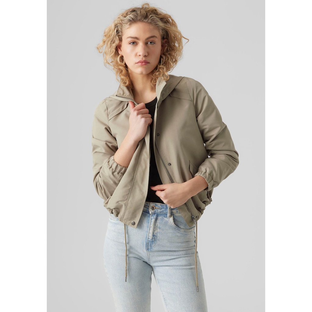 Vero Moda Parka »VMZOA SS23 SHORT PARKA«, mit Kapuze, mit Kapuze