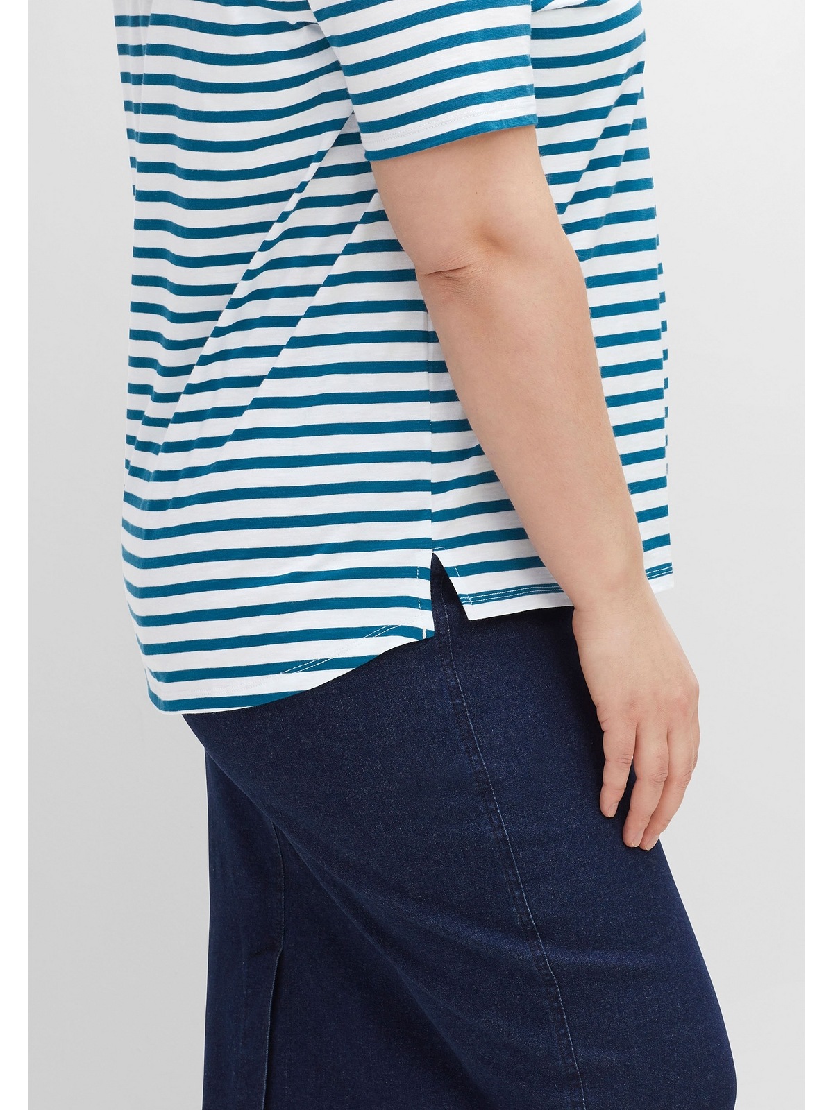 Sheego T-Shirt »Große Größen«, mit garngefärbten Ringeln bestellen | I\'m  walking