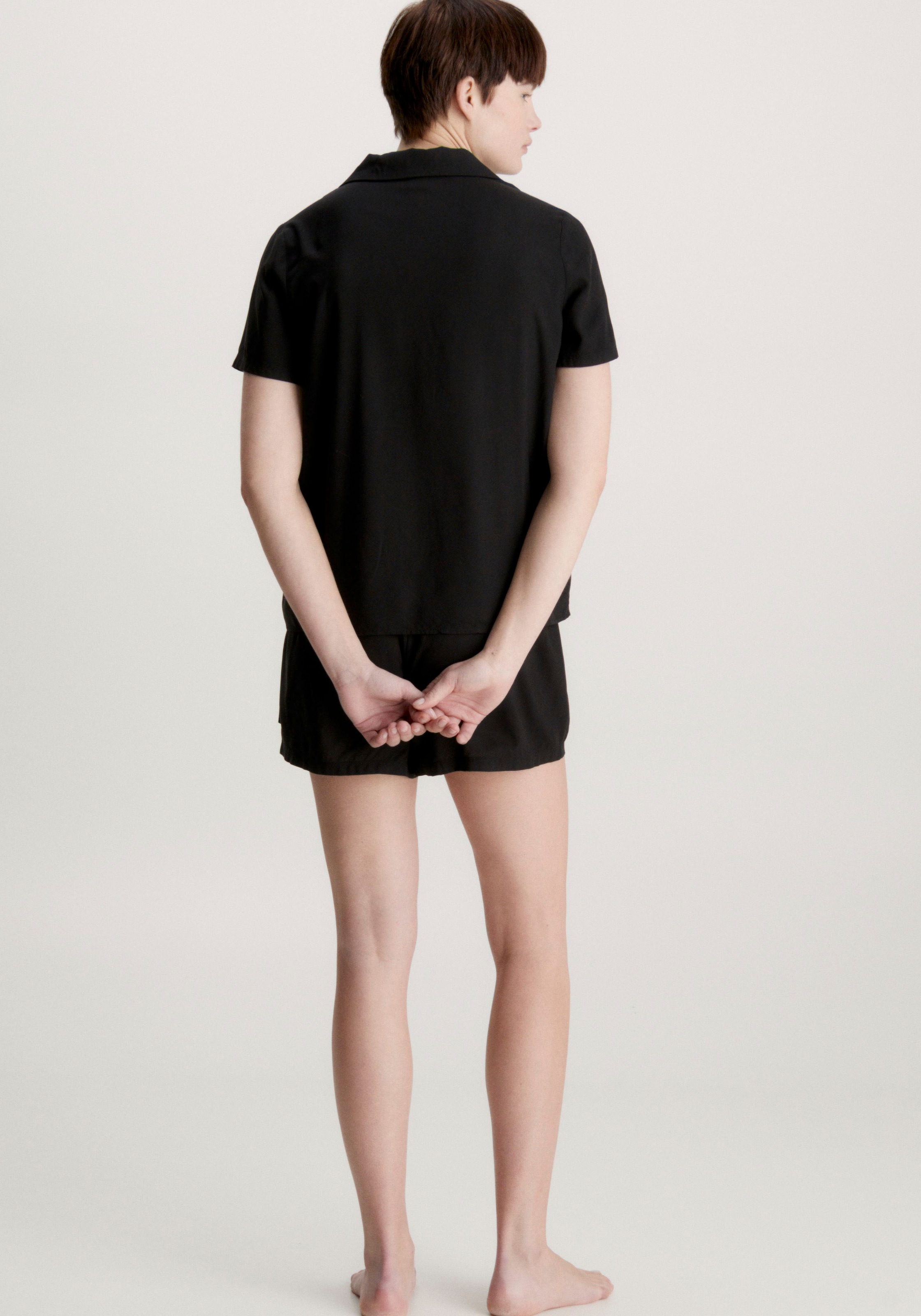 Calvin Klein Pyjama »S/S SHORT SET«, (Set, 2 tlg.), mit Hemdbluse & Wäsche  auf Rechnung bestellen