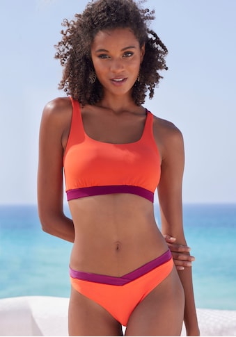 Bikini-Hose »Yella«, mit kontrastfarbenen Details und V-Bund