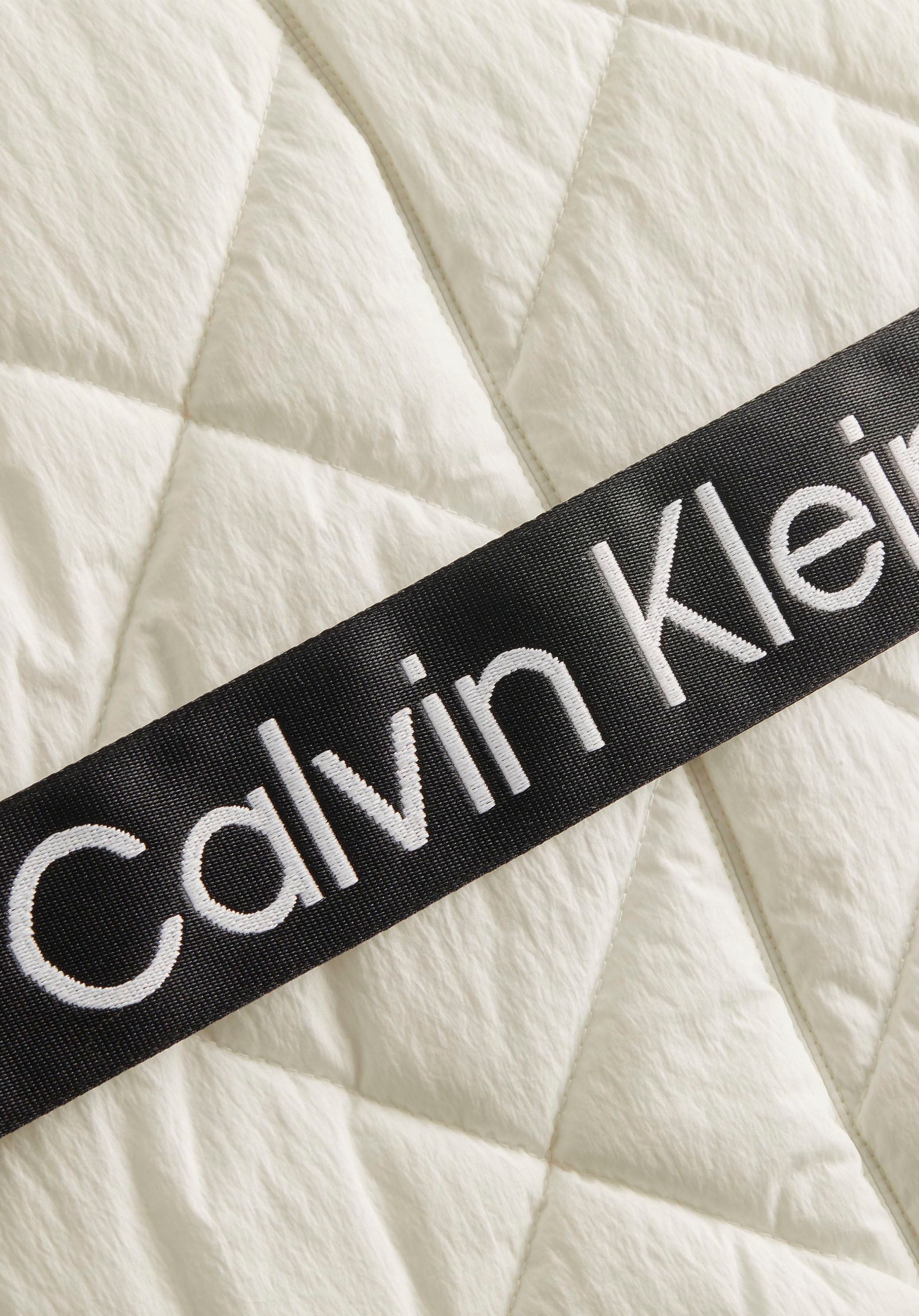 Calvin Klein Jeans Steppmantel hohem tlg., COAT«, (Set, shoppen »BELTED walking | Bindegürtel), Stehkragen I\'m mit 2 mit QUILTED