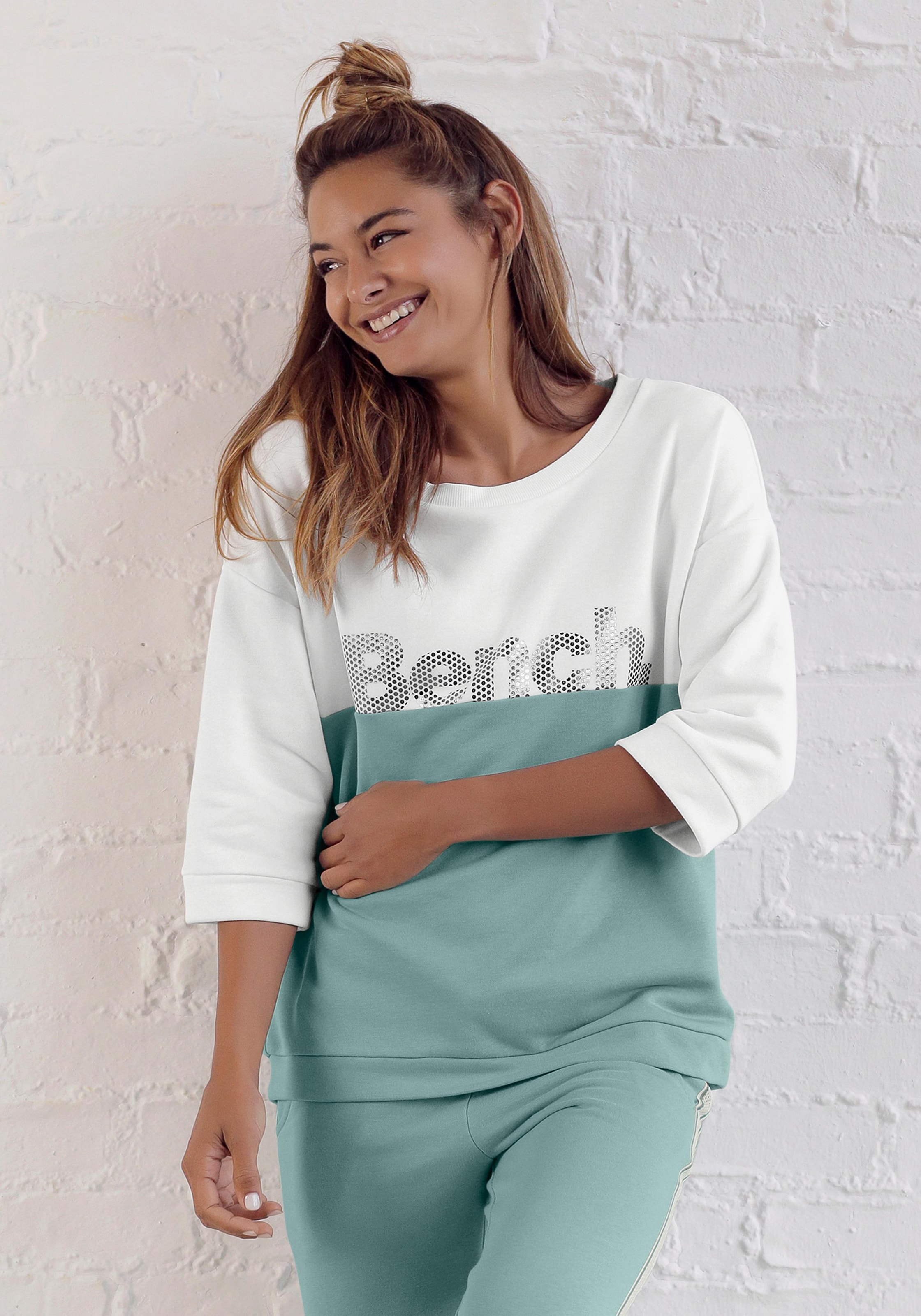 Bench. Sweatshirt, shoppen Loungewear, Design, Loungeanzug im Colorblocking