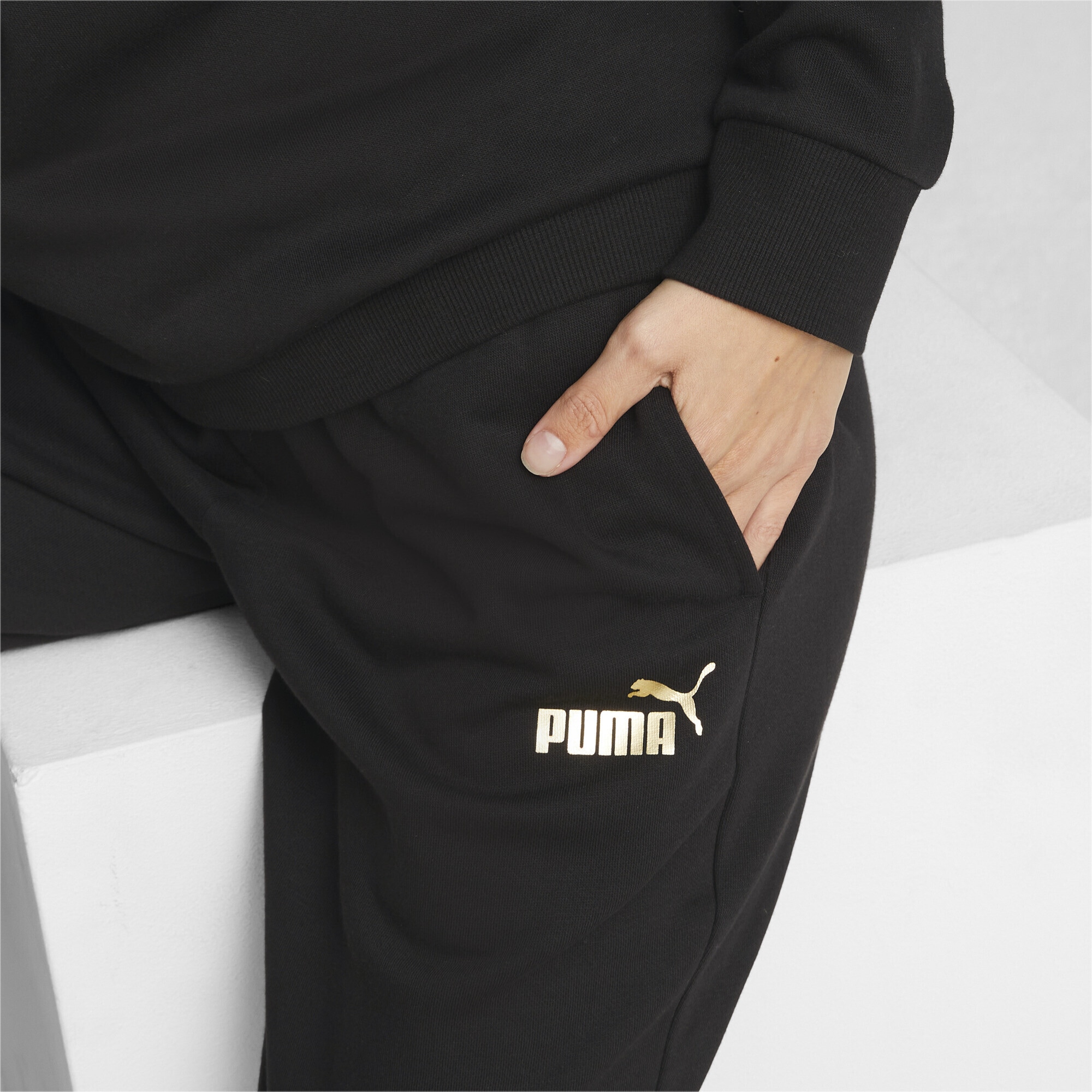 PUMA »Essentials+ bestellen I\'m Damen« | Sporthose walking Hose Metallic