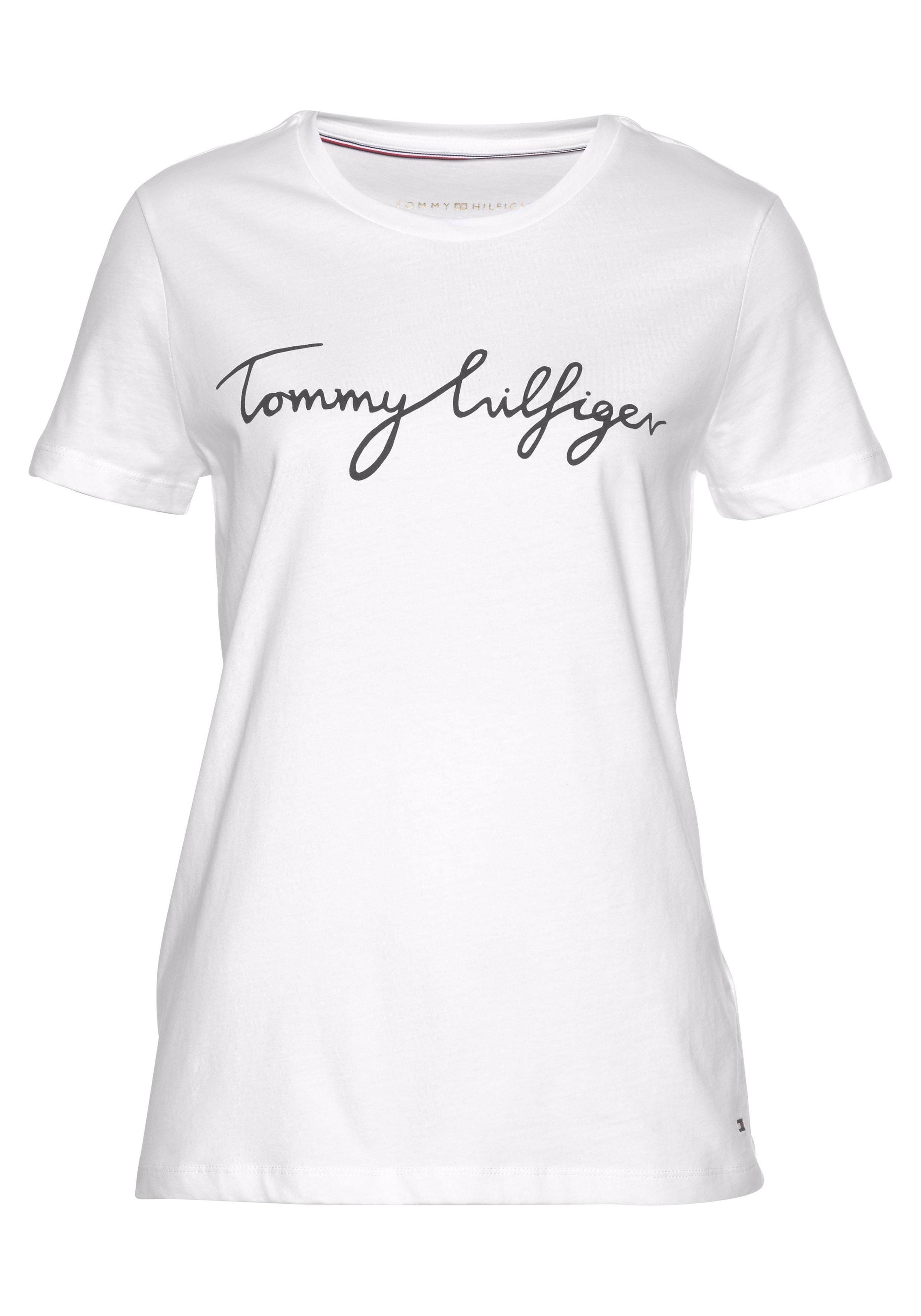 Logo-Schriftzug GRAPHIC mit & Hilfiger bestellen am Hilfiger Tommy TEE«, NECK Script Saum walking T-Shirt I\'m »HERITAGE CREW | Logo-Flag Tommy